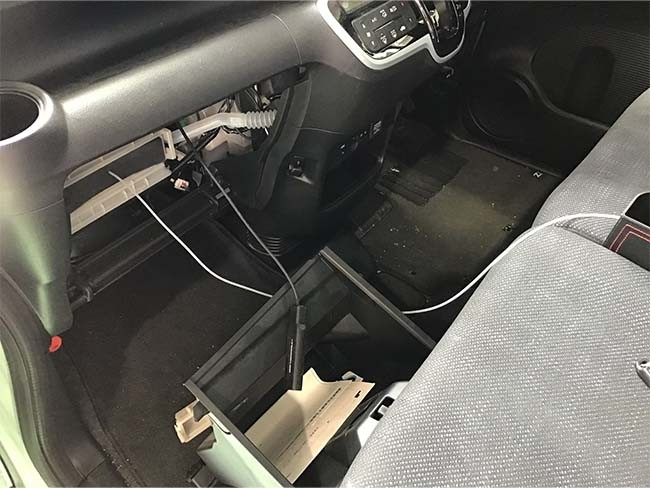 抗菌クリーンで車内を除菌･消臭