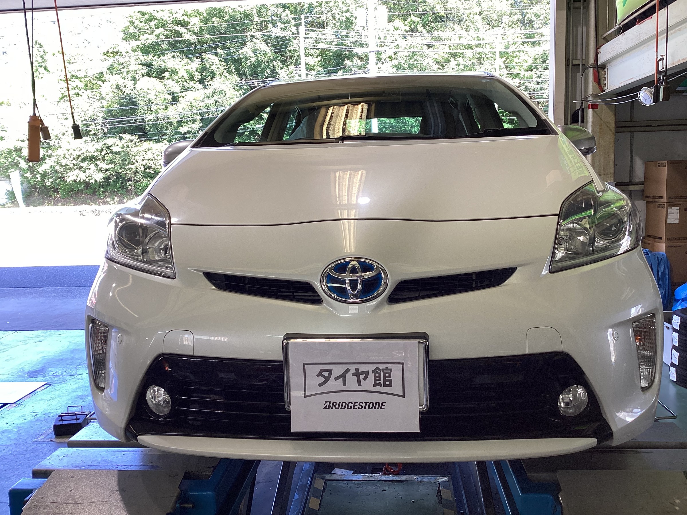 タイヤ交換対象】トヨタ プリウスPHV ZVW52 MID ユーロスピード V25