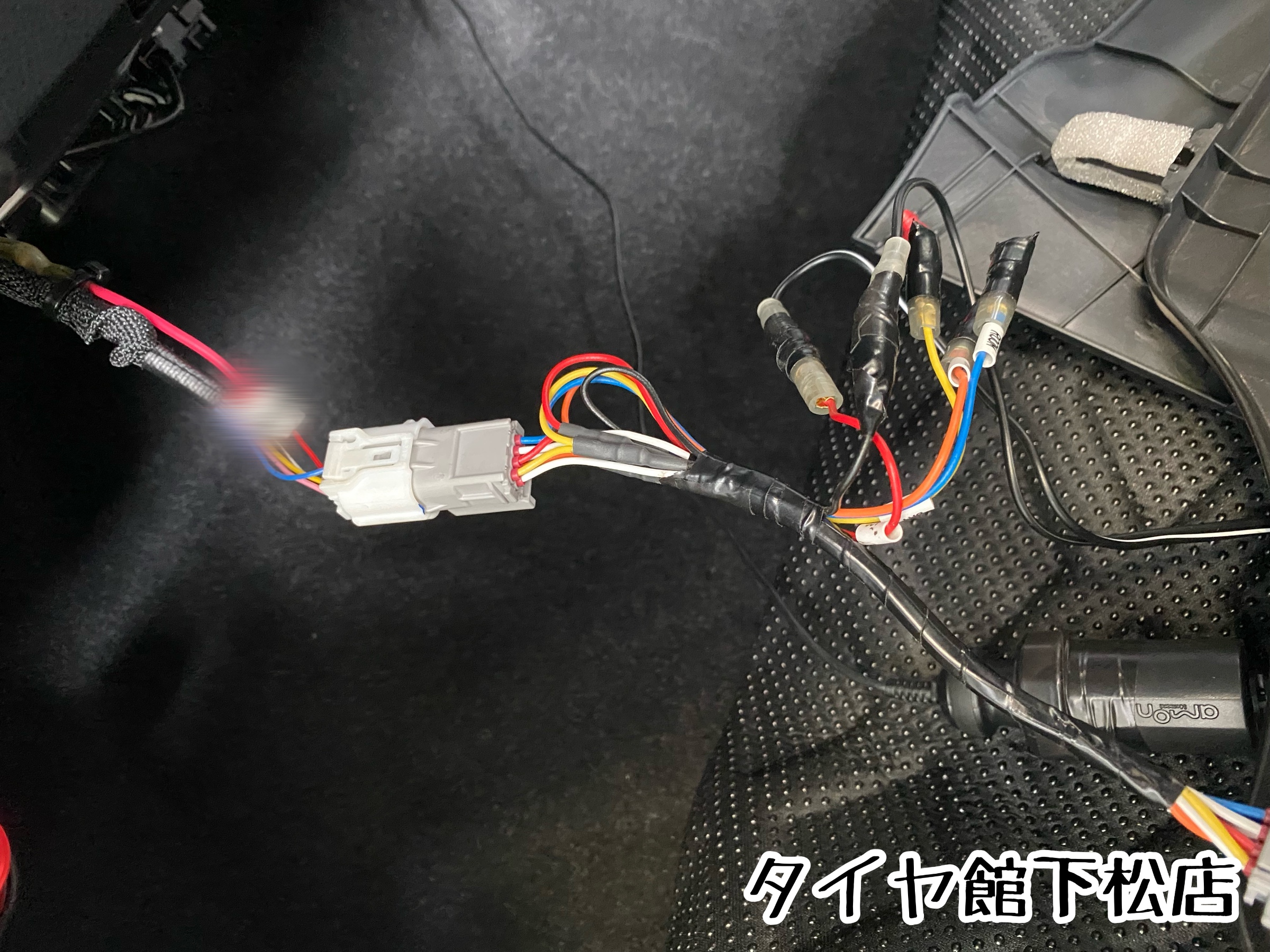 ブリヂストン　タイヤ館下松店　トヨタ　カローラクロス　タイヤ交換　オイル交換　バッテリー交換　ワイパー交換　エアコンフィルター交換　アライメント調整　TPMS