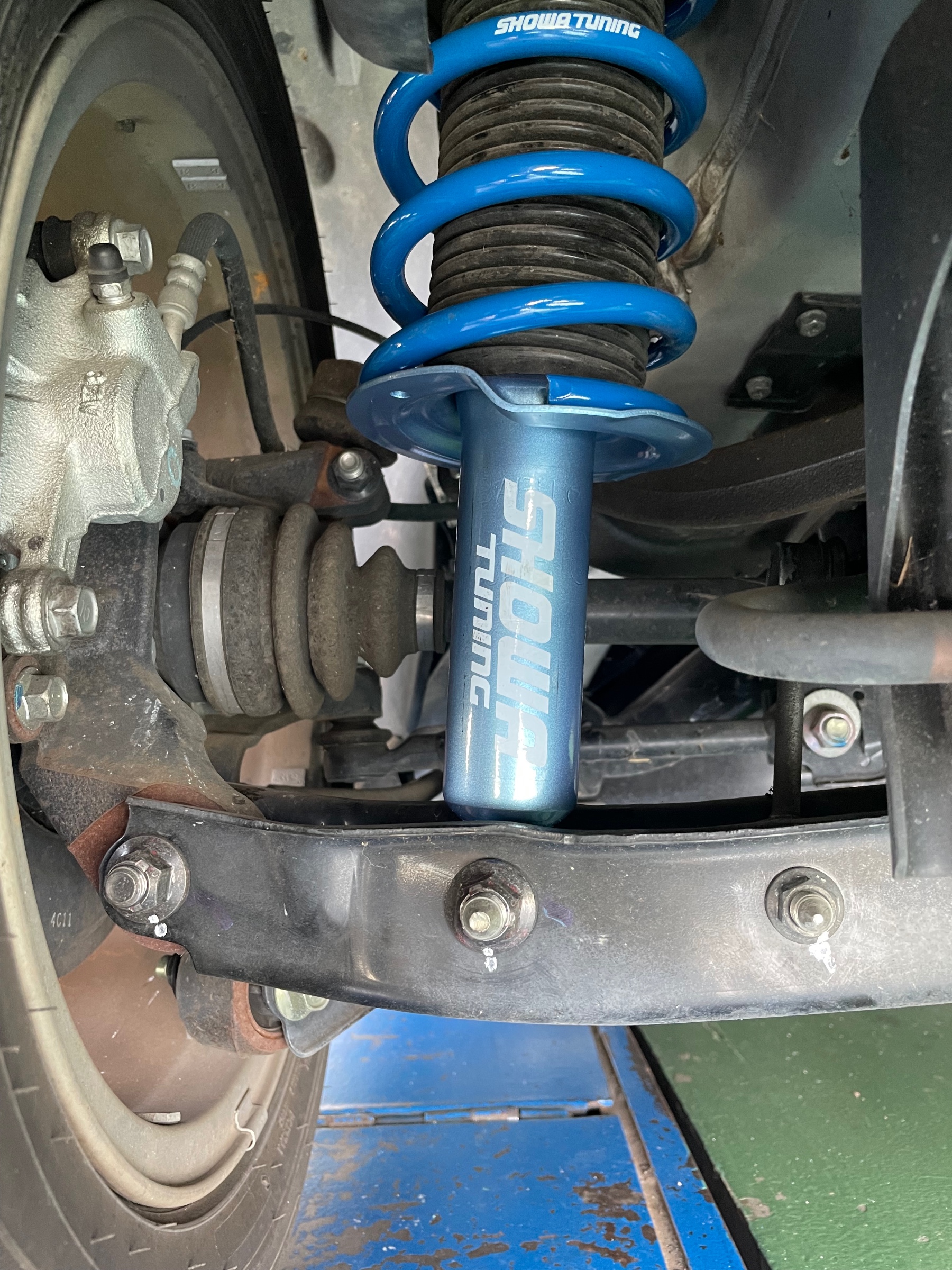 SHOWA TUNING(ショーワチューニング) サスペンションKIT COMFORT