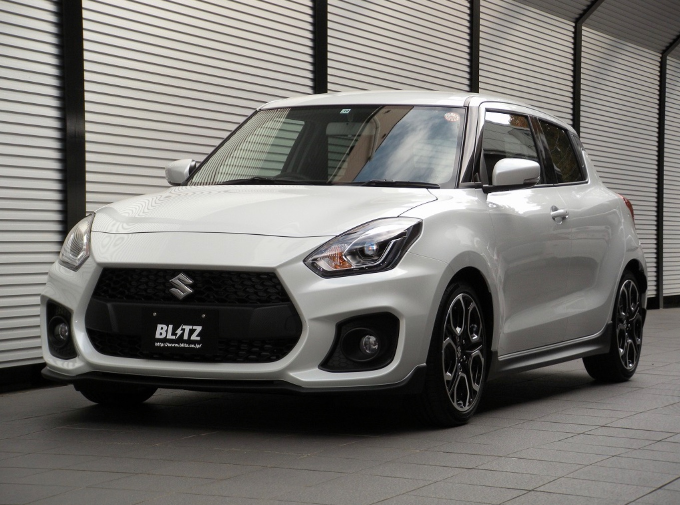 スズキ スイフトスポーツ ZC33S 車高調紹介☆BLITZさんのDAMPER スズキ スイフトスポーツ ZC33S 車高調紹介☆BLITZさんのDAMPER