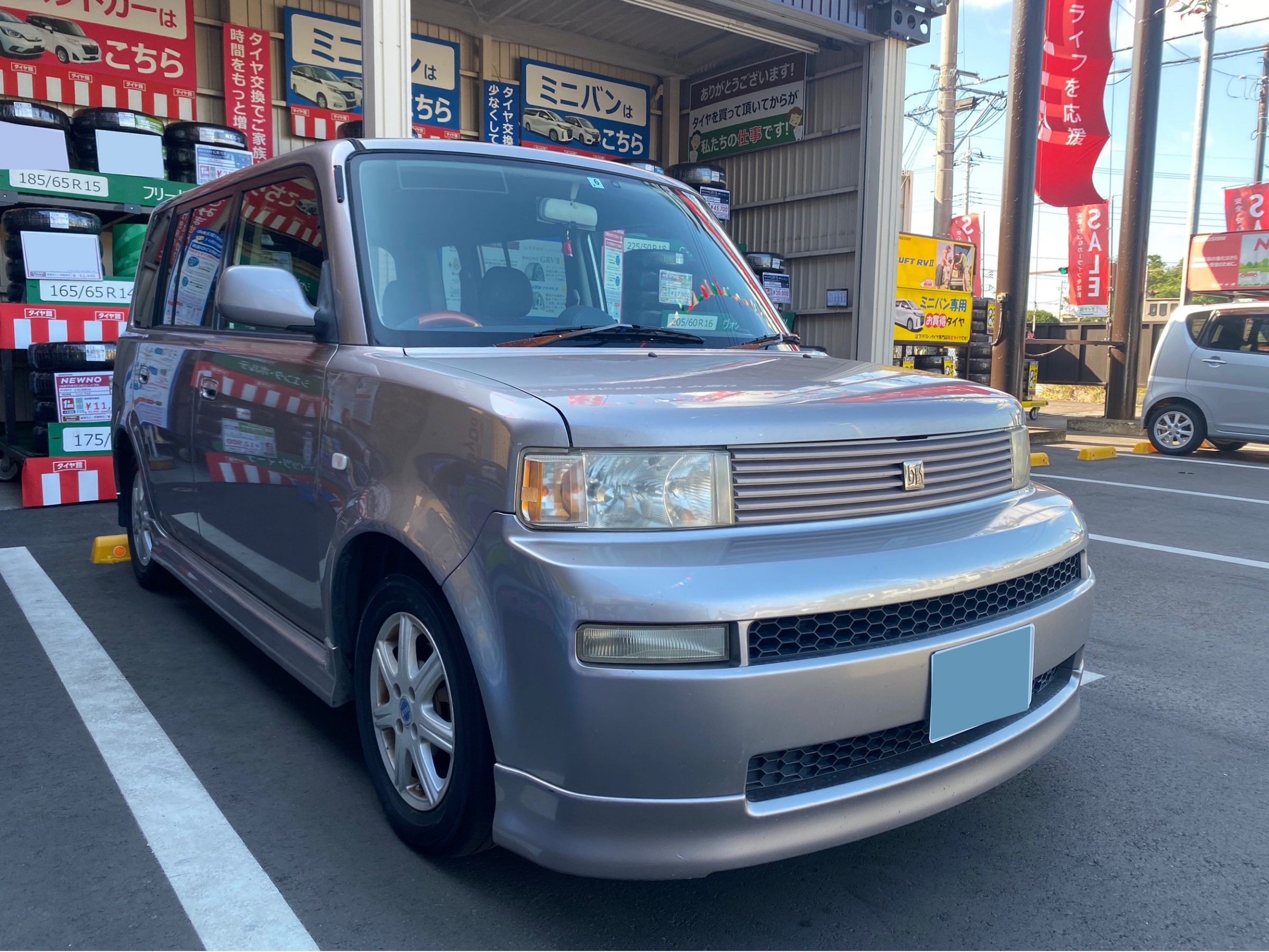 早割クーポン！ トヨタ・bB ブラック ncp31 （bB 1.5 Z Xバージョン 車高調・17 ヘアアクセサリー