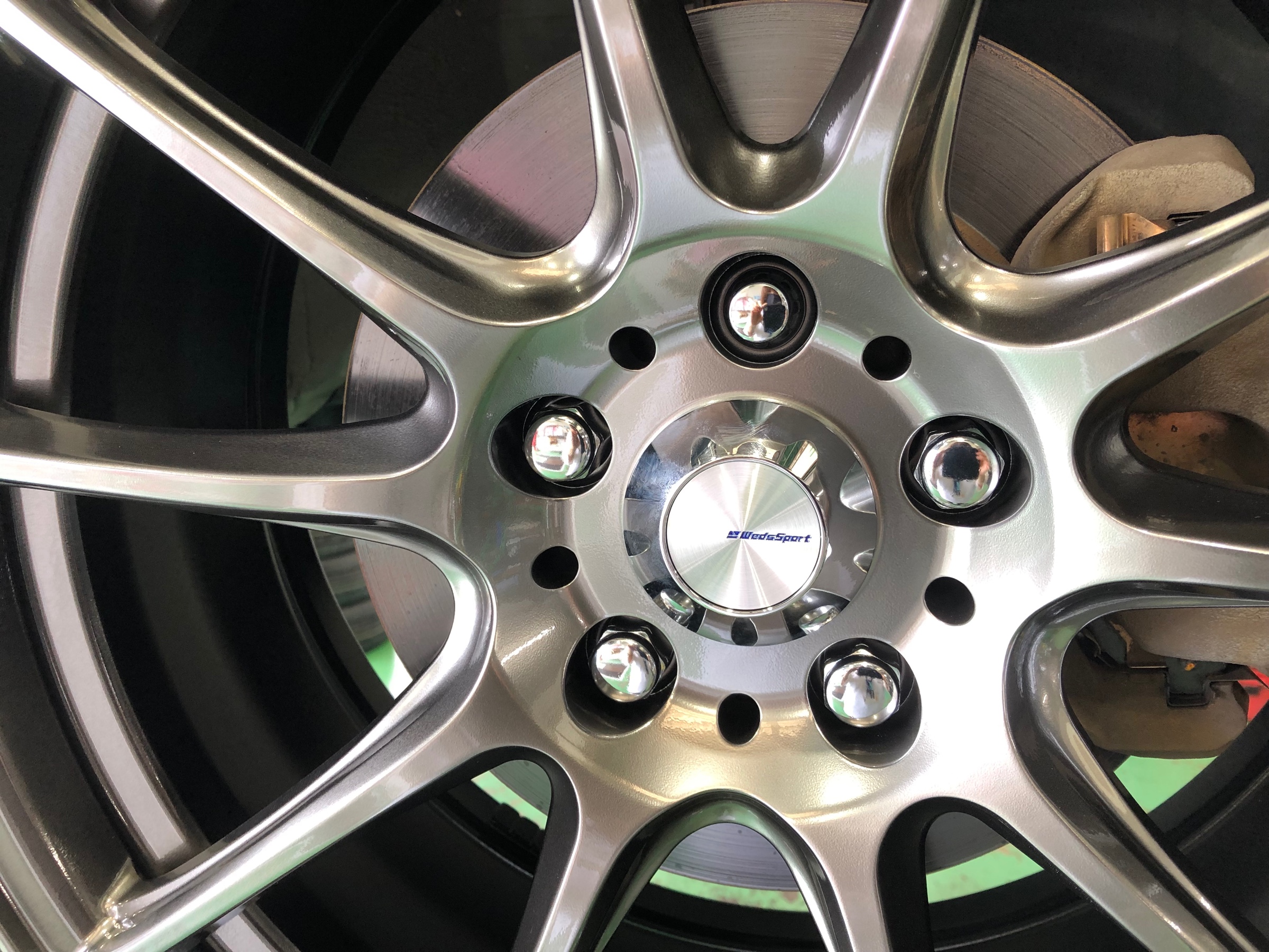日産ティアナ　タイヤホイール付き 中古 ホイール交換 日産 ティアナ クリフクライム ルイスTC-02 20×8J