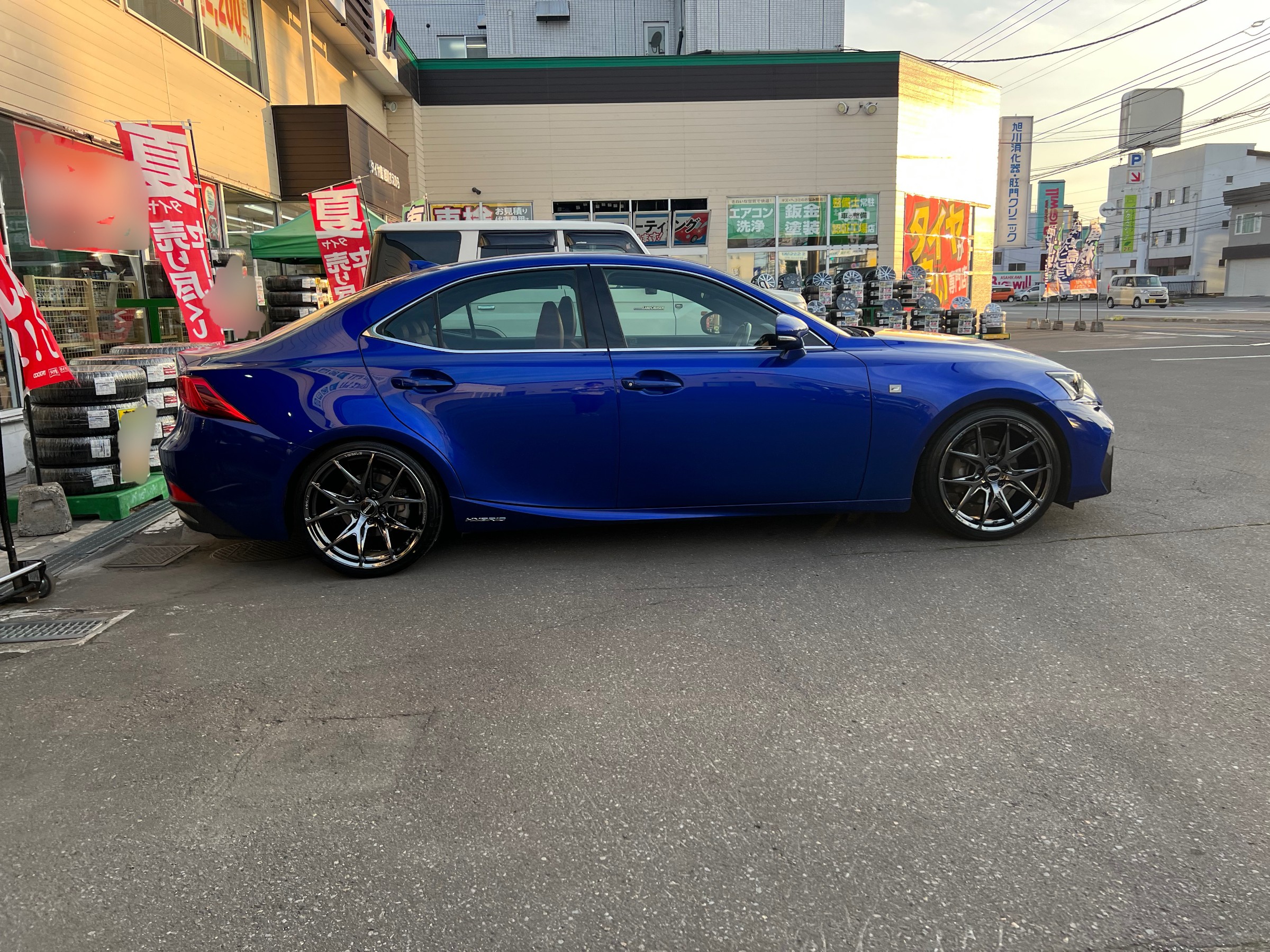 LEXUS IS300h にエスペリアダウンサス・RAYS ベルサスVV21S 