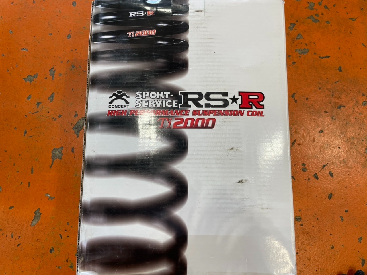 トヨタ クラウン 200系にダウンサスお取り付け‼️ | 店舗おススメ情報