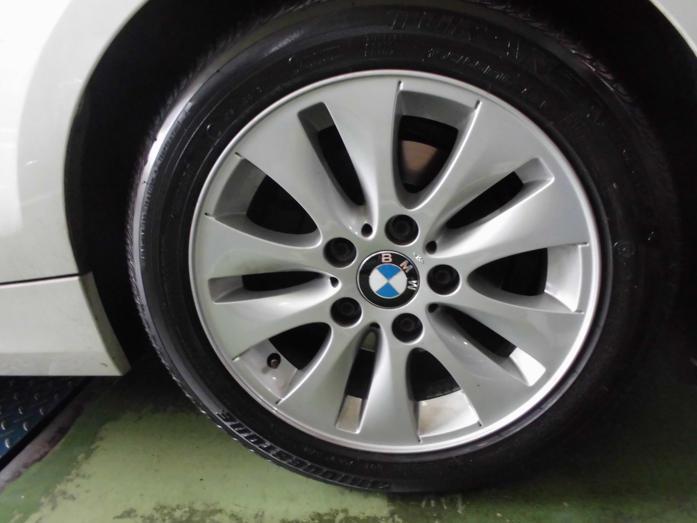 BMW E87 ランフラットタイヤ交換！！ | 店舗おススメ情報 