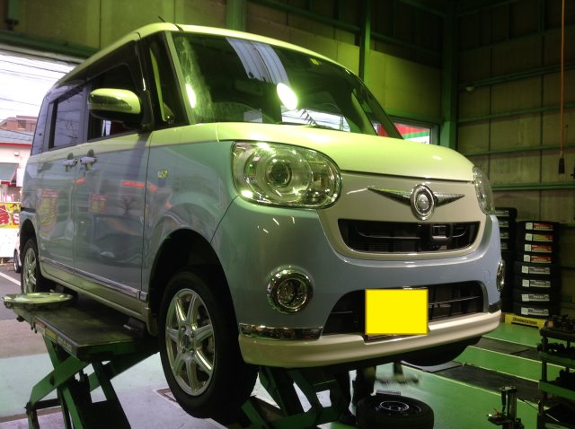 ダイハツ ムーヴキャンバス】スタッドレスタイヤホイールセット取付