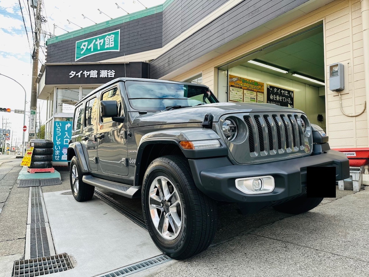 JEEP ラングラー 明和エルフォード マフラー 取付 | 店舗お