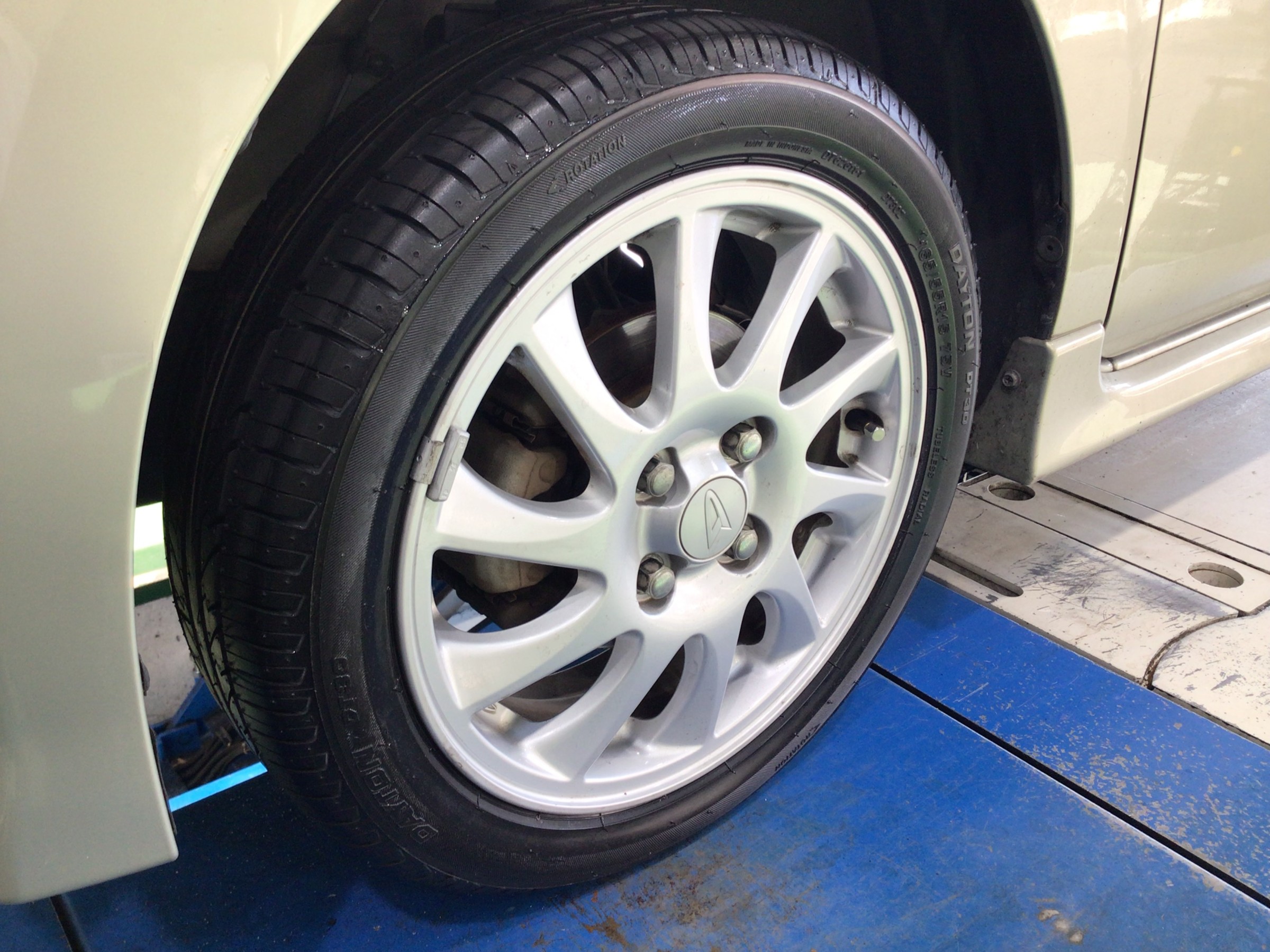 22年21年 165/55R15 デイトン DT30 4本　中古7分山 71f4k6Bdo7L._UF350,350_QL80_.jpg