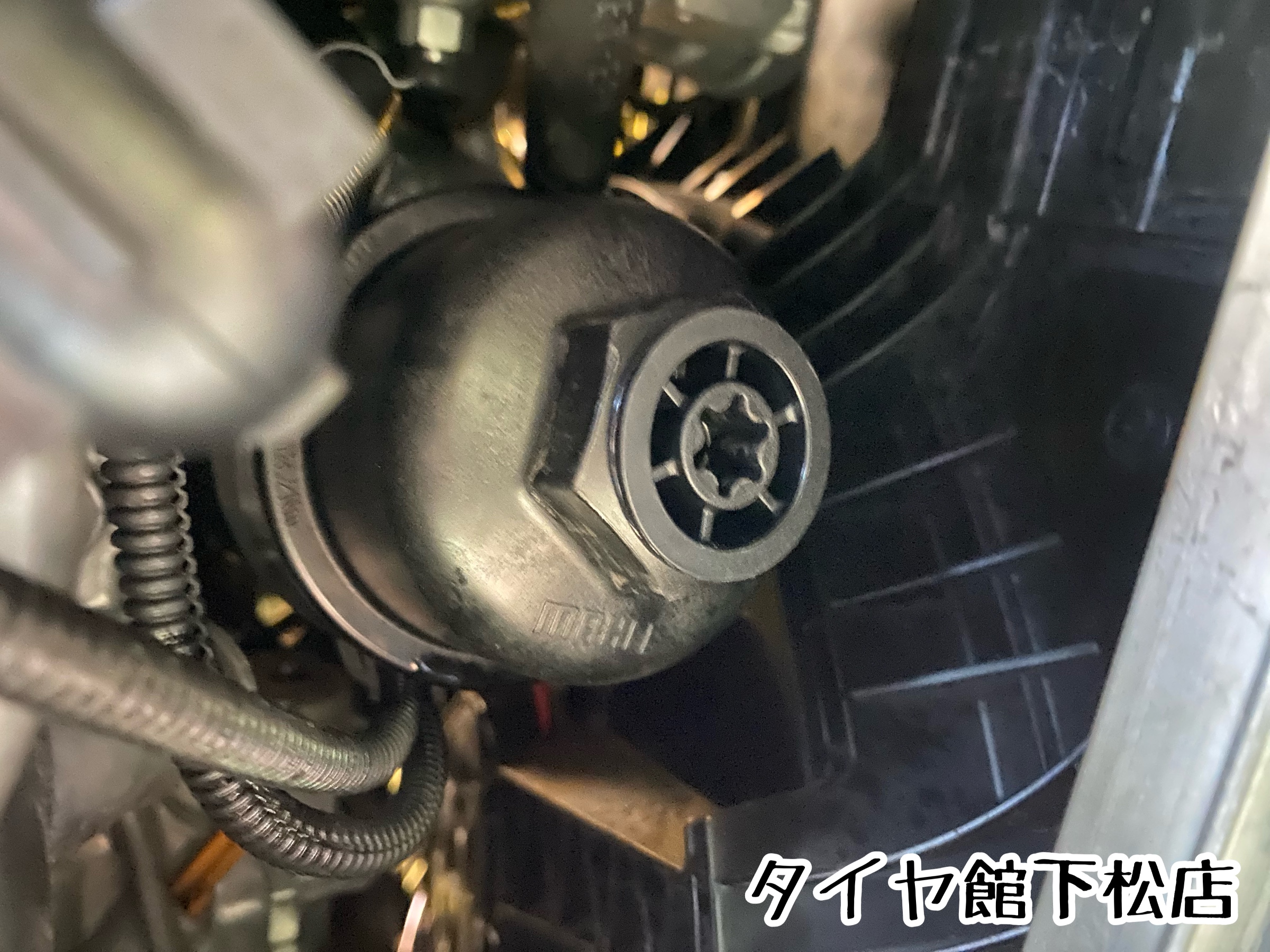 ブリヂストン　タイヤ館下松店　タイヤ交換　オイル交換　バッテリー交換　ワイパー交換　エアコンフィルター交換　アライメント調整　輸入車　ミニ　クーパー　ONE VARTA バルタ