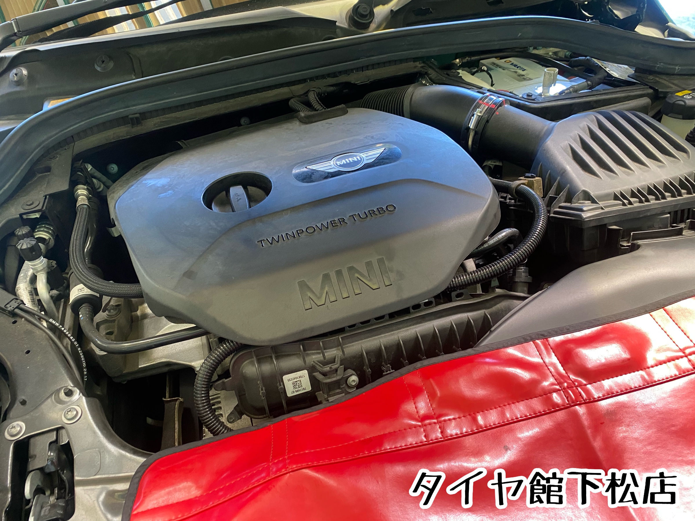 ブリヂストン　タイヤ館下松店　タイヤ交換　オイル交換　バッテリー交換　ワイパー交換　エアコンフィルター交換　アライメント調整　輸入車　ミニ　クーパー　ONE VARTA バルタ