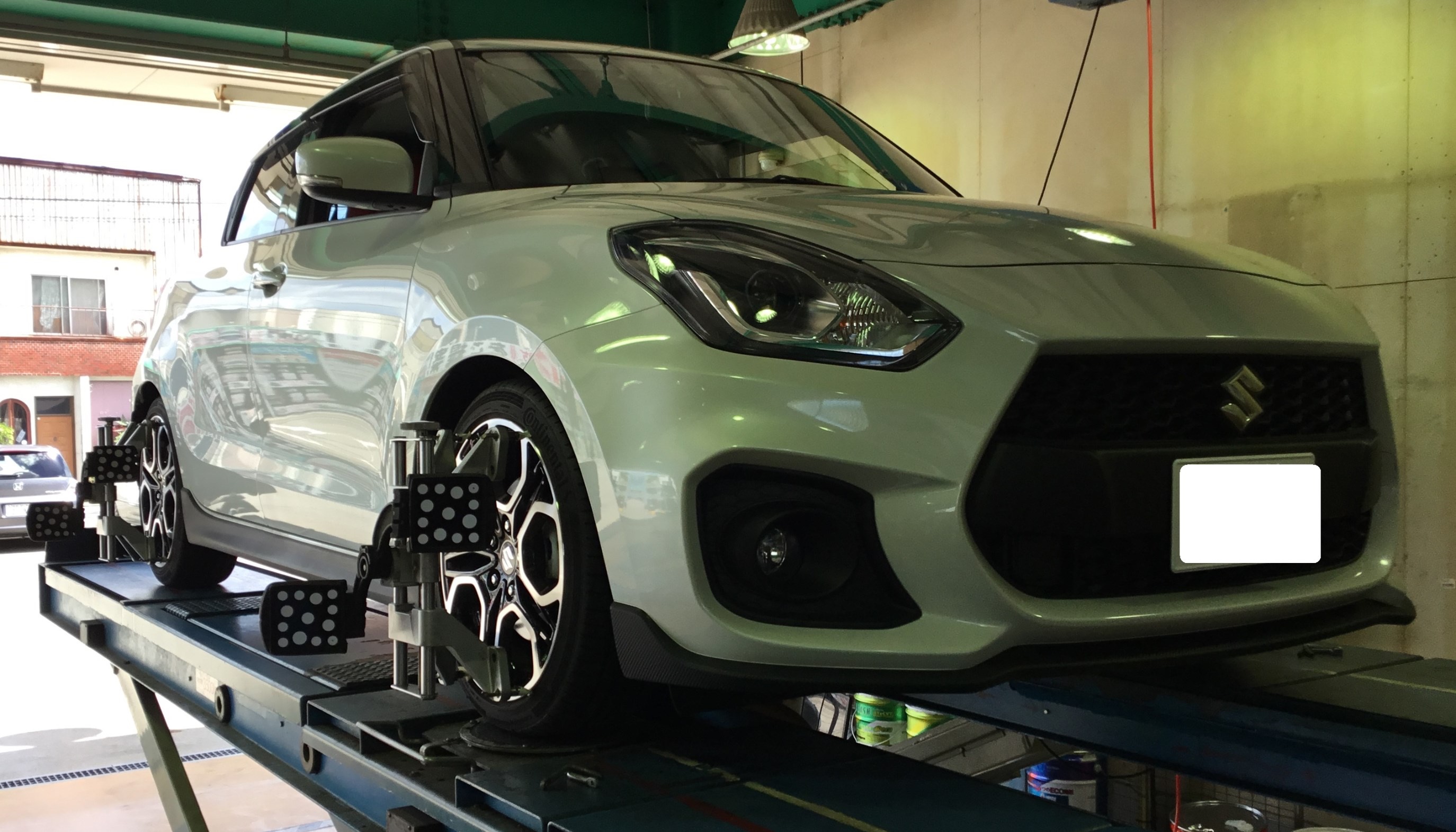スズキ・スイフトスポーツ(ZC33S)〜車高調取り付け(TEIN FLEX Z スズキ・スイフトスポーツ(ZC33S)〜車高調取り付け(TEIN FLEX Z