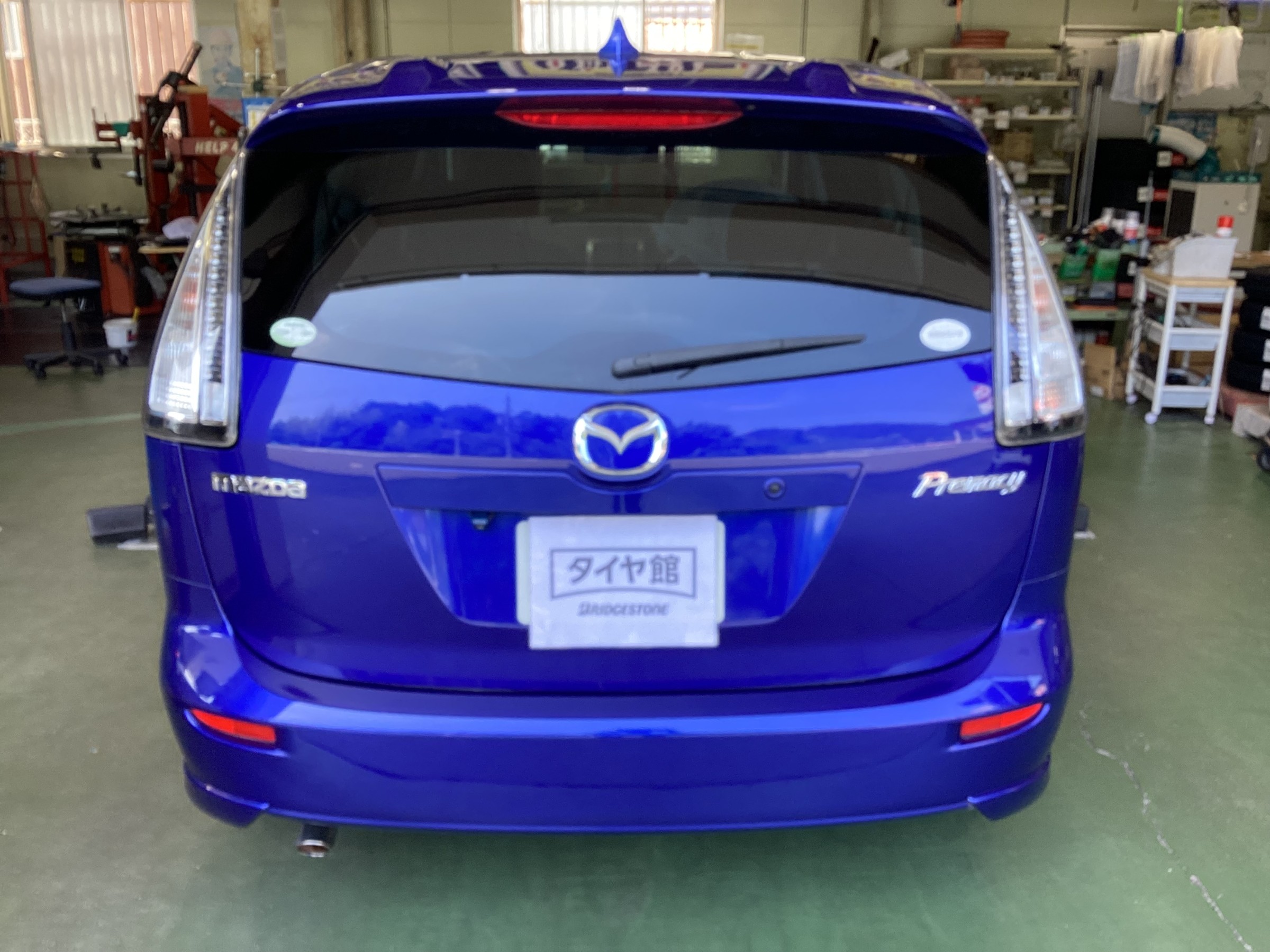 マツダ　プレマシー　セイバーリングSL201へタイヤ交換　タイヤ館五日市