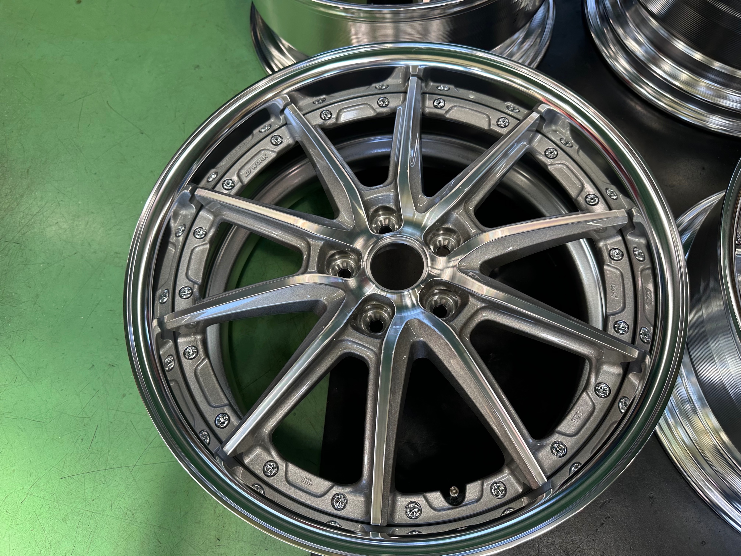 ＬSA WORK Lanvec LS10 19インチ GRシルバーカットクリアカラー入荷