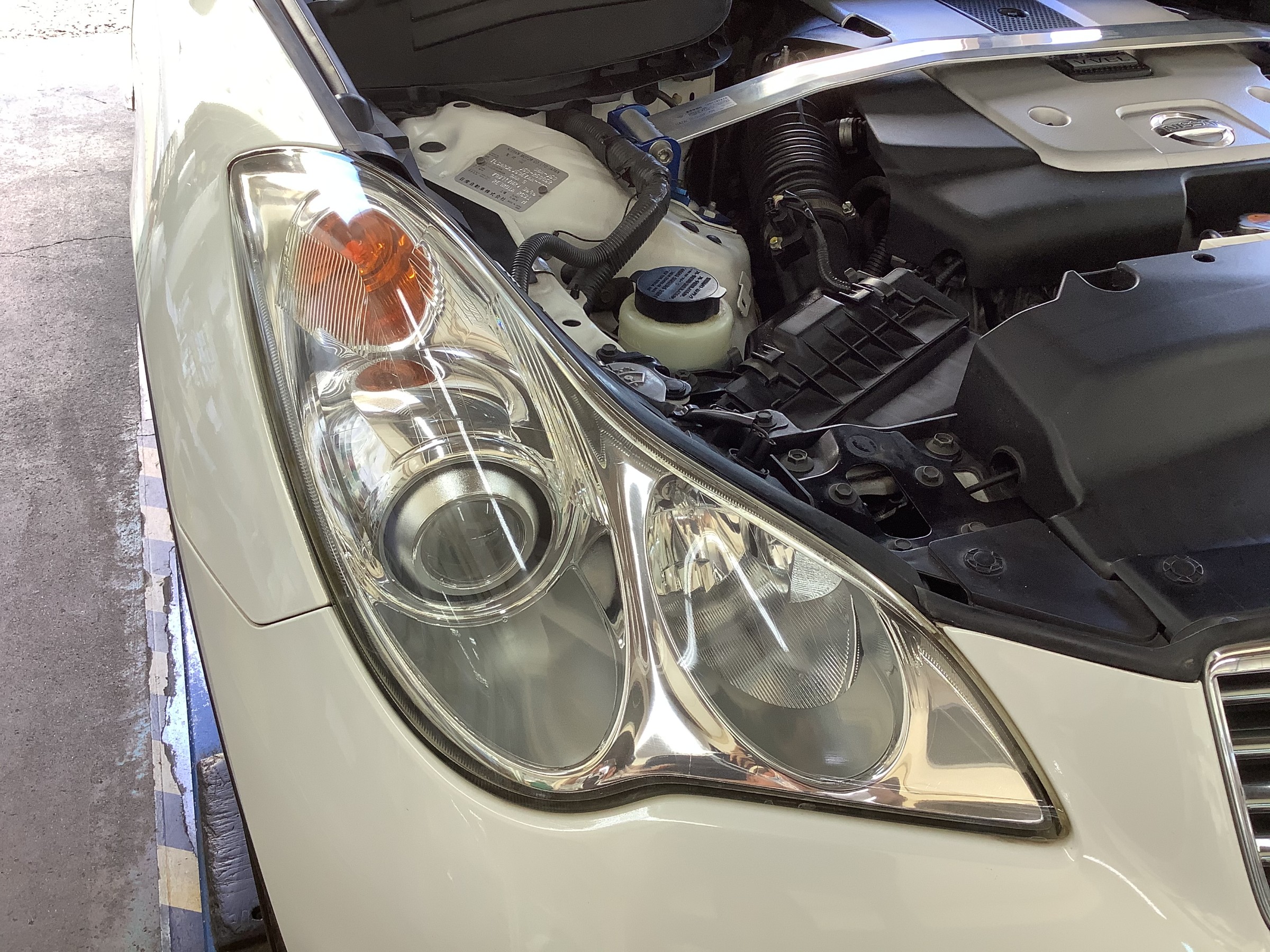 日産　スカイラインクロスオーバー　ヘッドライトコーティング