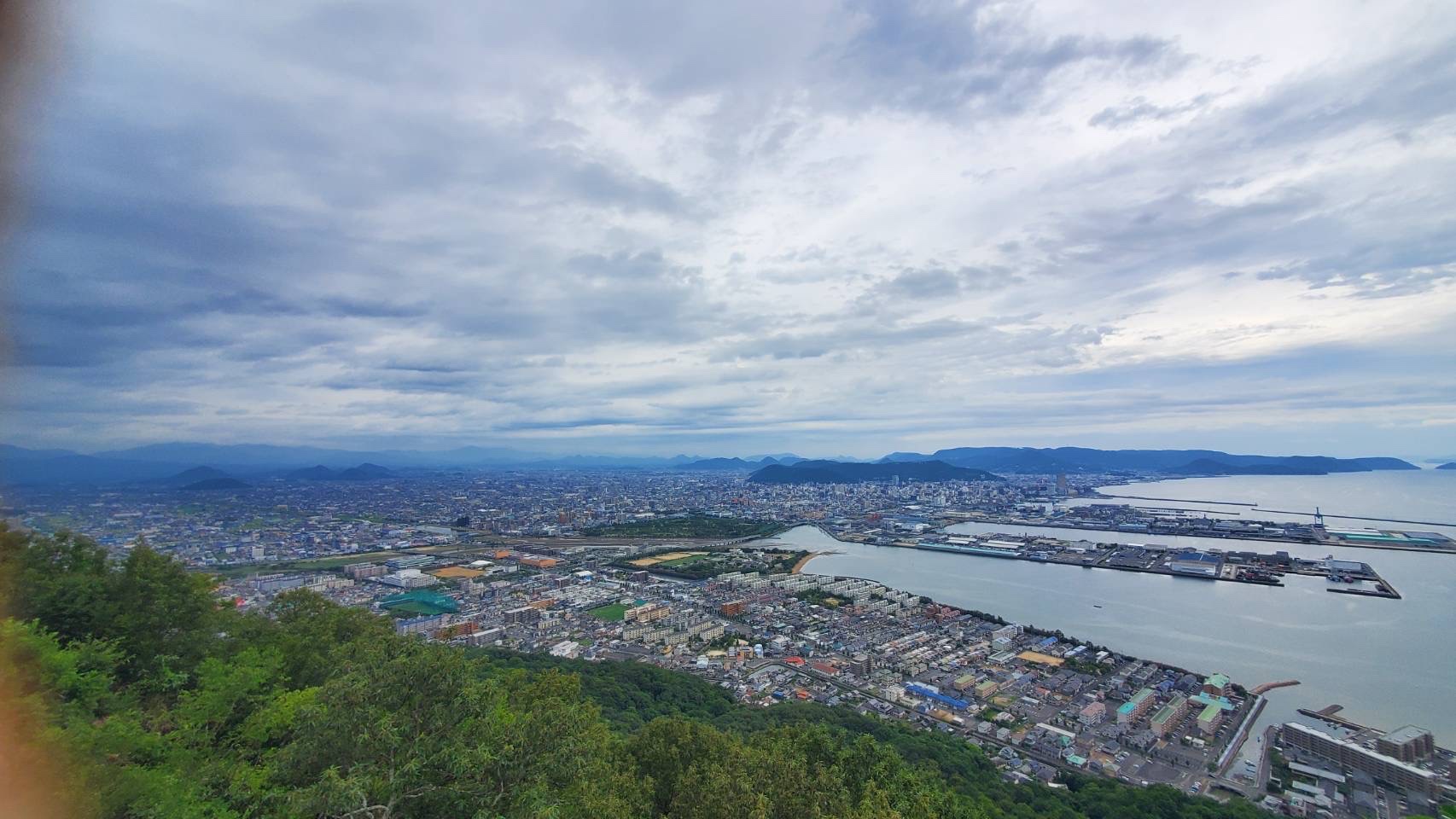 高台からの愛媛