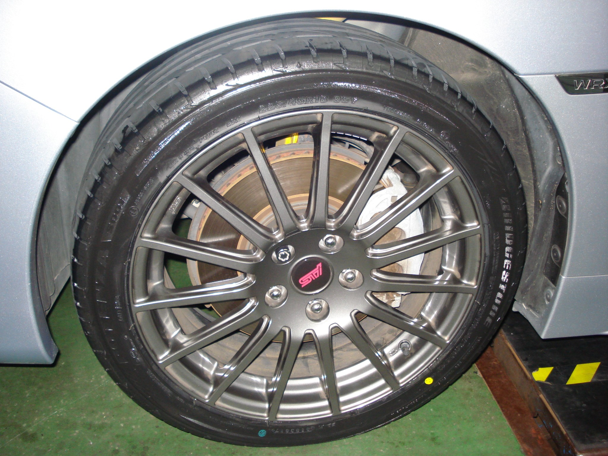 Subaru Wrx S4 タイヤ交換 アライメント調整 スバル Wrx S4 タイヤ タイヤ ホイール関連 4輪トータルアライメント調整 ひたち多賀店作業紹介 タイヤ館 ひたち多賀 茨城県のタイヤ カー用品ショップ タイヤからはじまる トータルカーメンテナンス タイヤ館