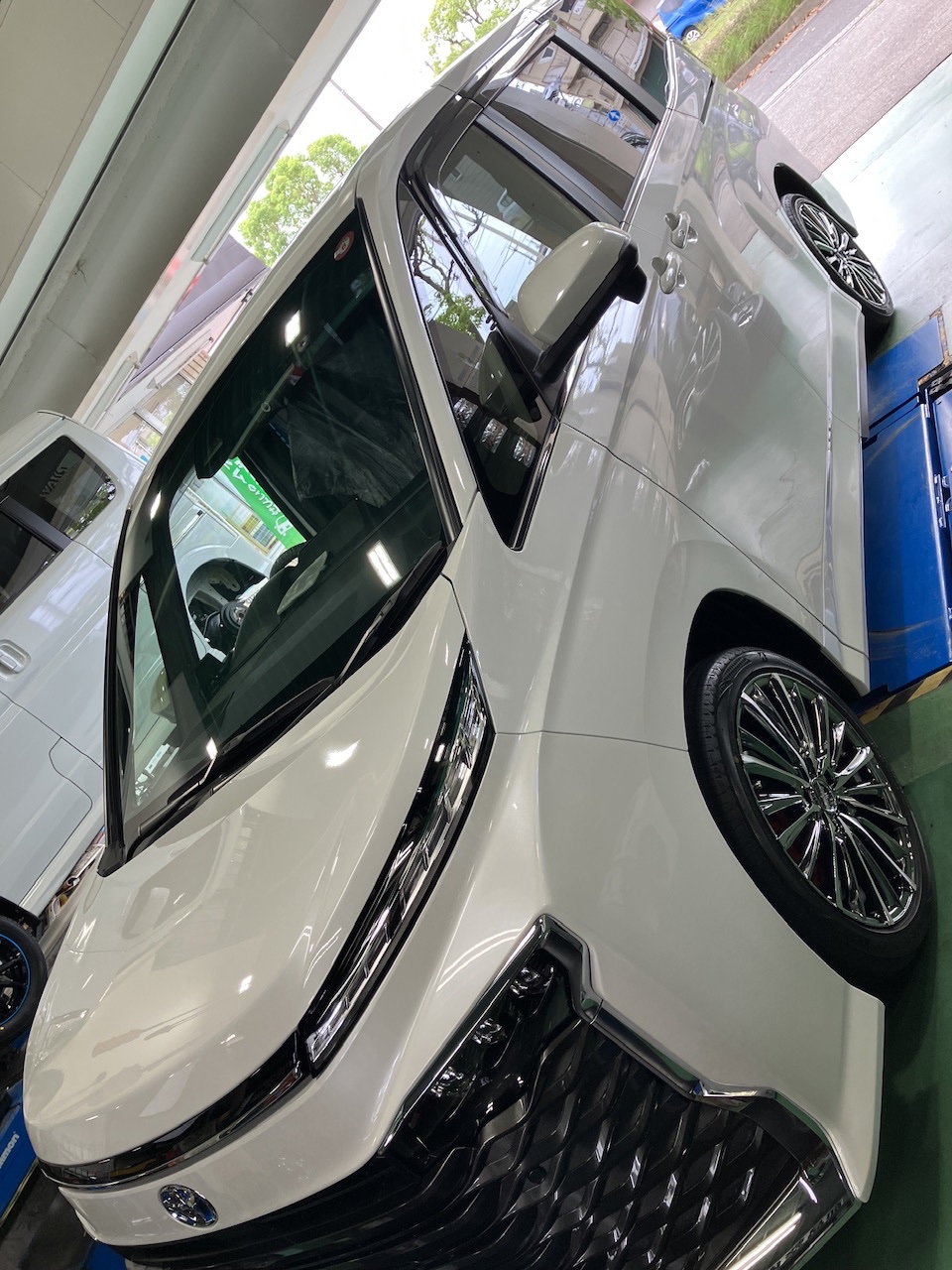 トヨタ90系ヴォクシータイヤホイール空気圧センサーレーダー取り付け