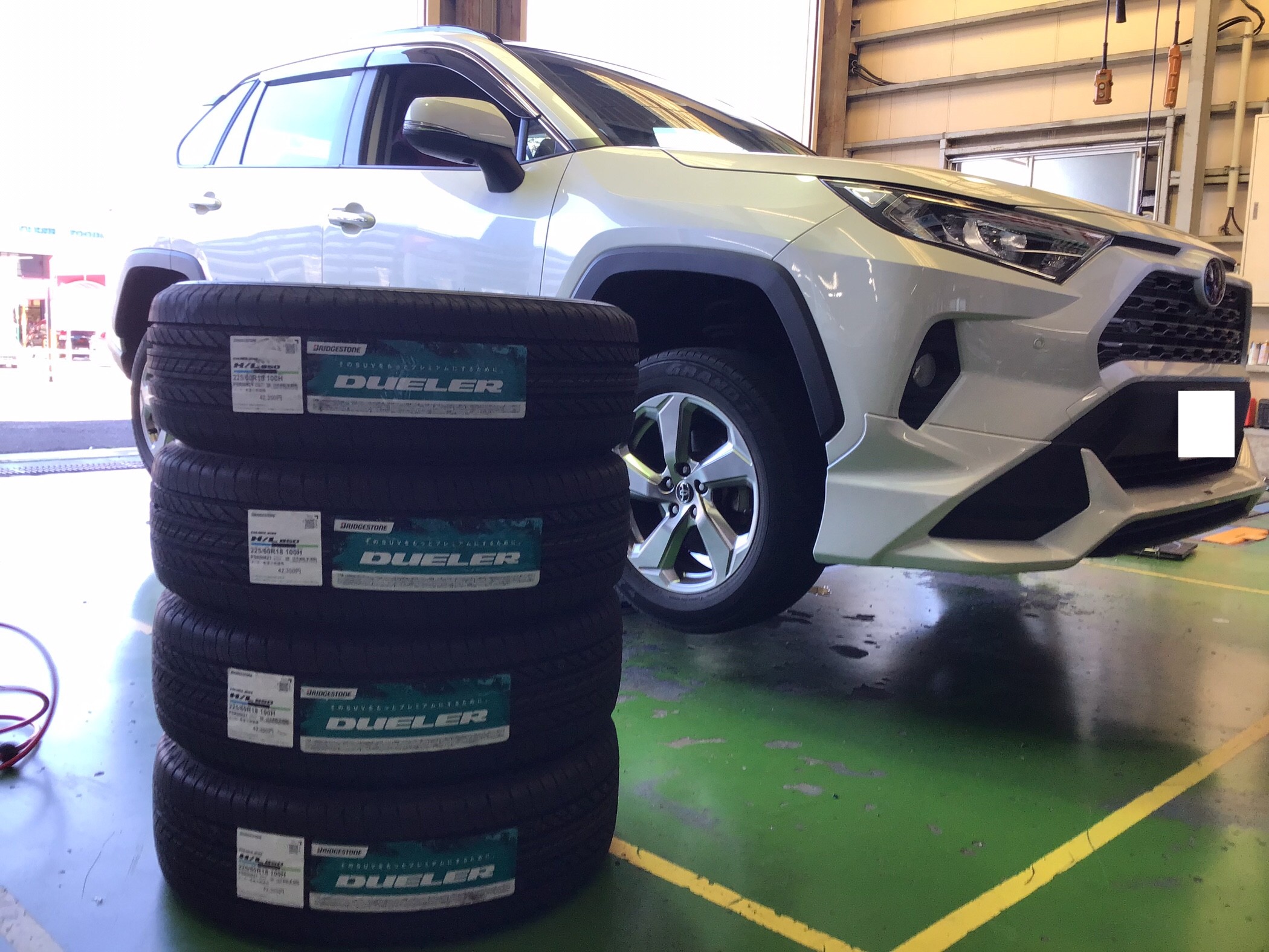 トヨタ・RAV4】225/60R18 100H DUELER H/L850 へタイヤ交換
