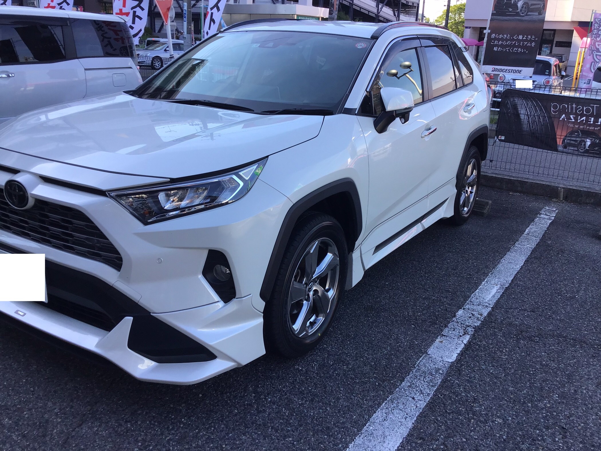 RAV4 225/60R18 トナカイ34 RAV4 | 価格・グレード | すべての人に移動