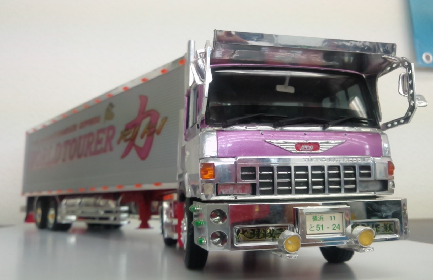 ドルフィン・トレーラーのプラモデル ( ಠωಠ) | 店舗おススメ情報