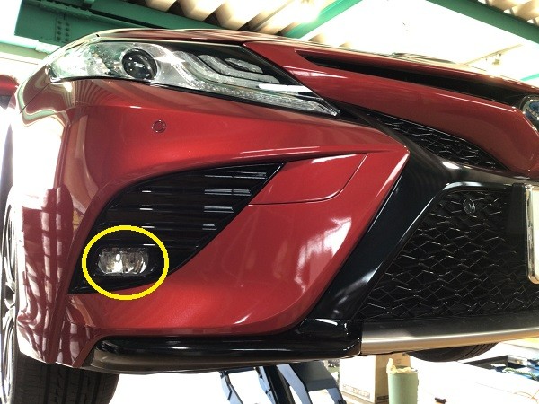 トヨタ】【カムリWS】【フォグランプ交換】 | 店舗おススメ情報