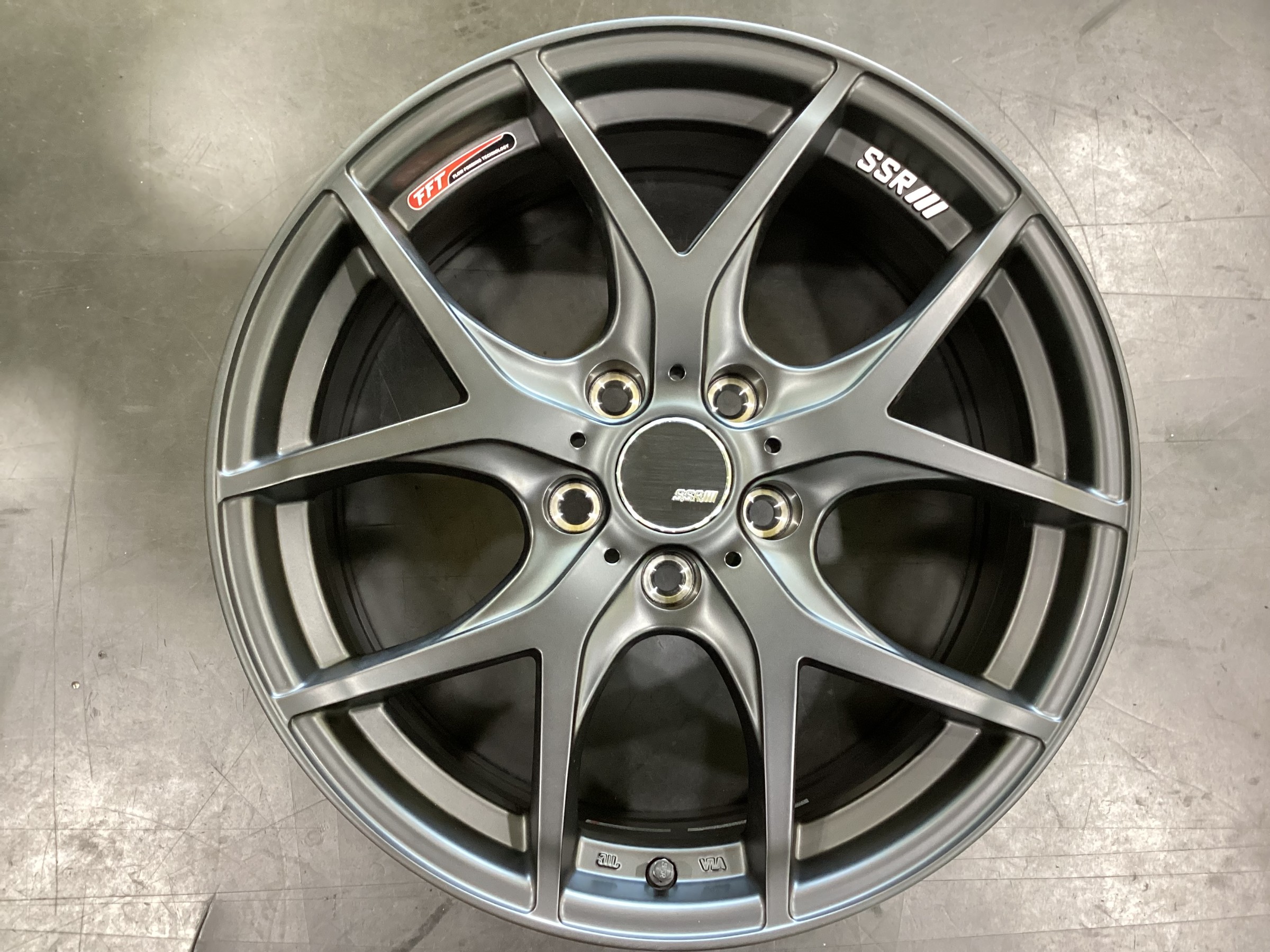 MAZDA3】アルミホイール交換 SSR GT V03 | 店舗おススメ情報 | タイヤ