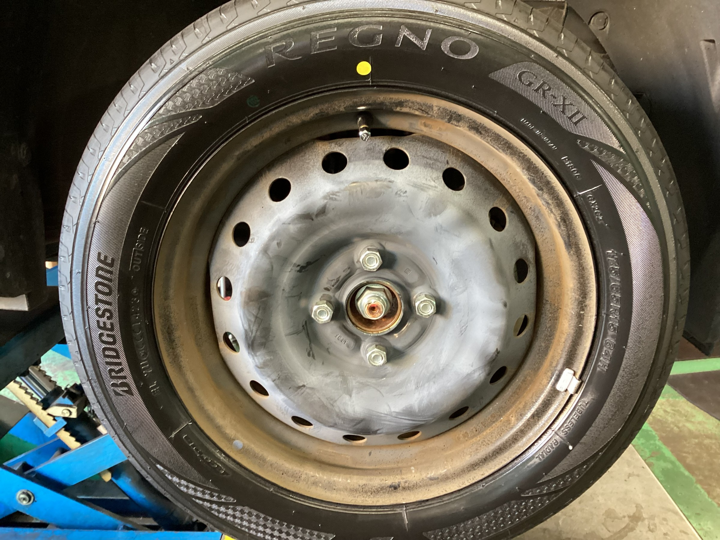 タイヤ交換完了
