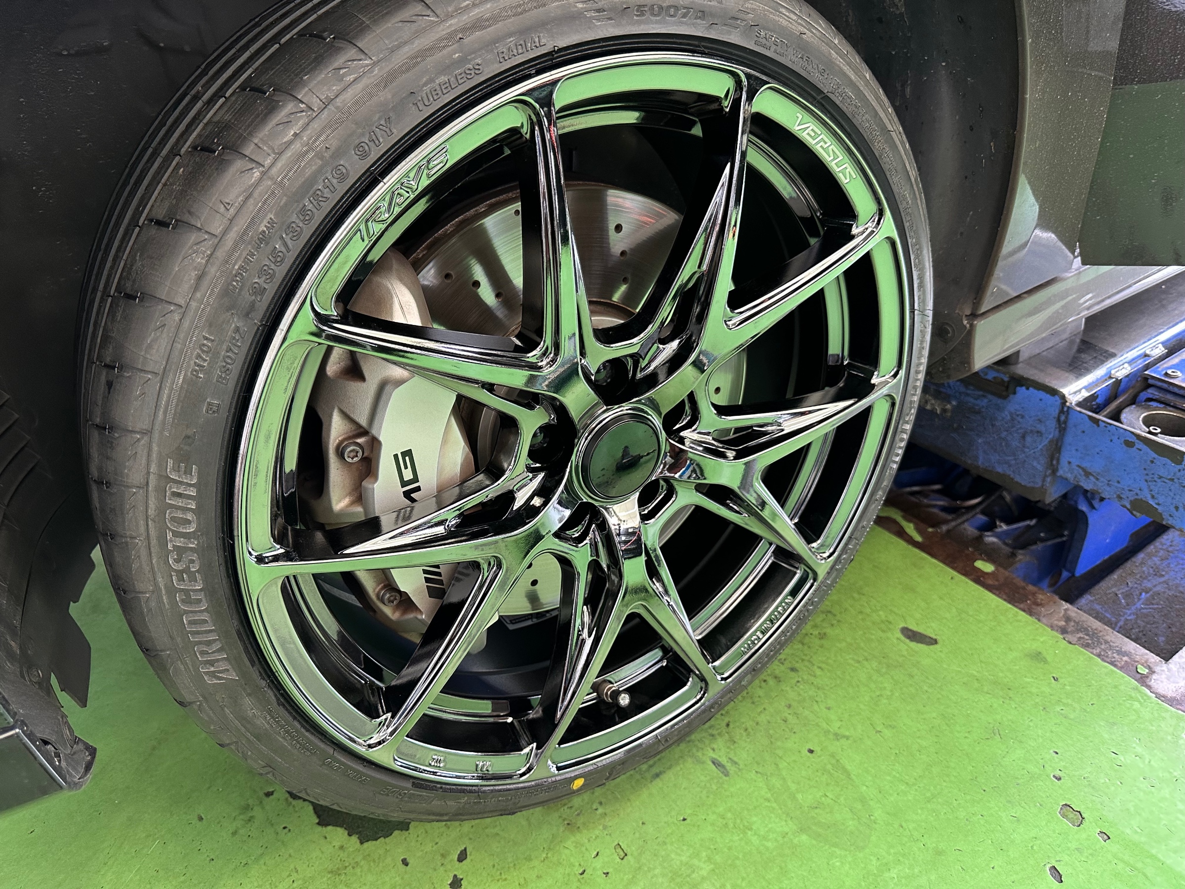 Mercedes Benz・A35】RAYS VERSUS VV21S Potenza S007A | 店舗おススメ 
