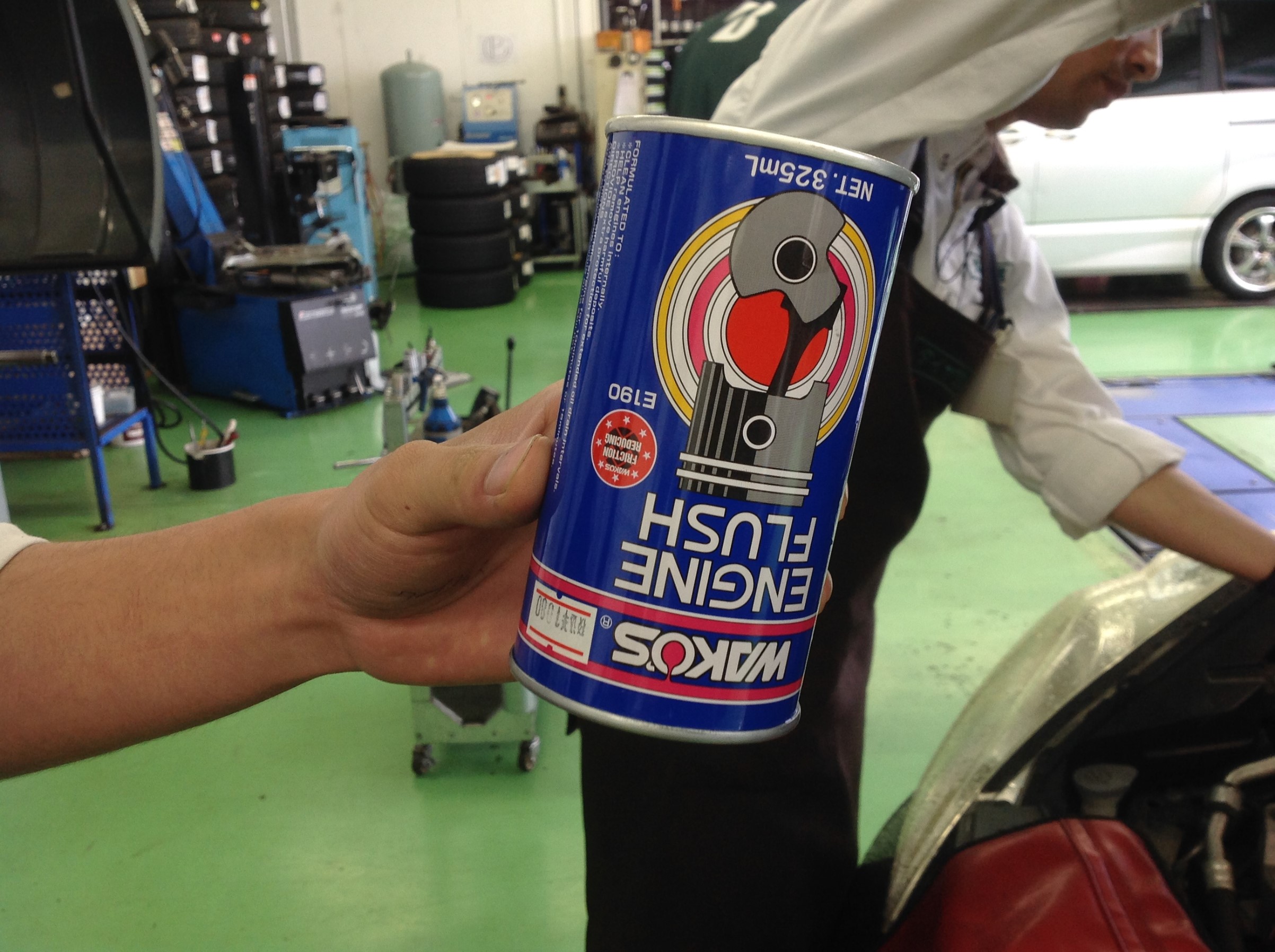 日産 ノート E11 エンジンフラッシュを行いました 日産 ノート メンテナンス商品 オイル関連 エンジンフラッシング エンジン内洗浄 サービス事例 タイヤ館 土浦北インター 茨城県のタイヤ カー用品ショップ タイヤからはじまる トータルカー