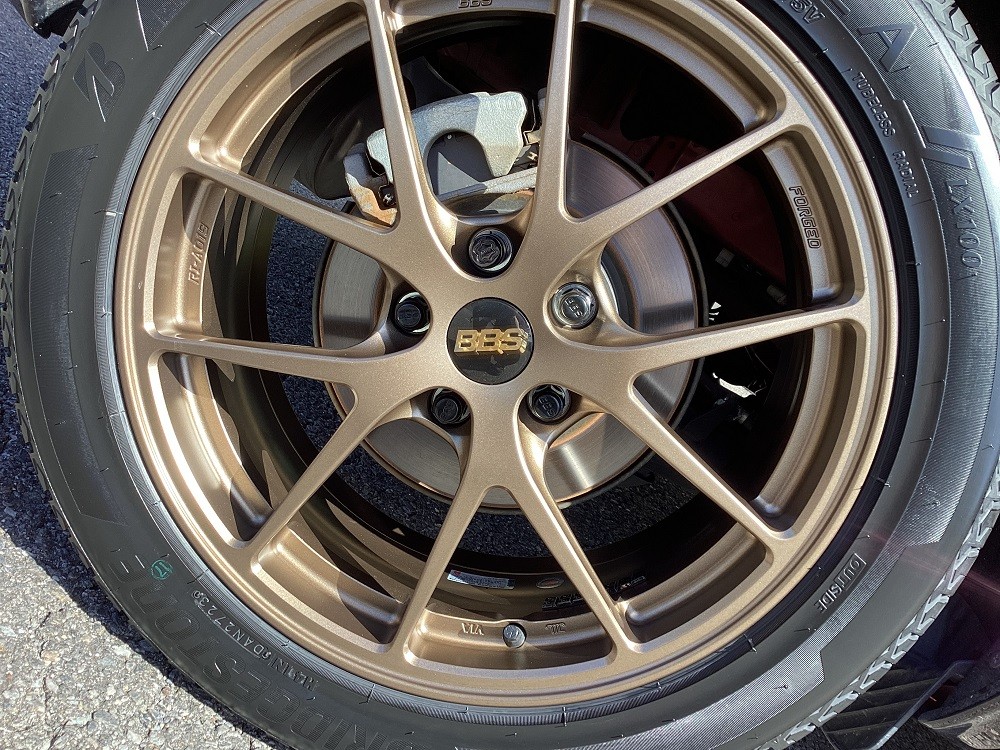 ホンダ/ヴェゼル/RV系】ALENZA LX100 / BBS RI-A 18インチホイール