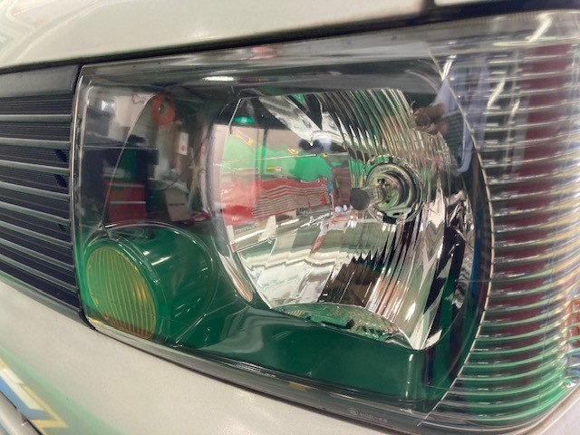 三菱 ミニキャブ・日産 クリッパー ヘッドライト交換 | 店舗お