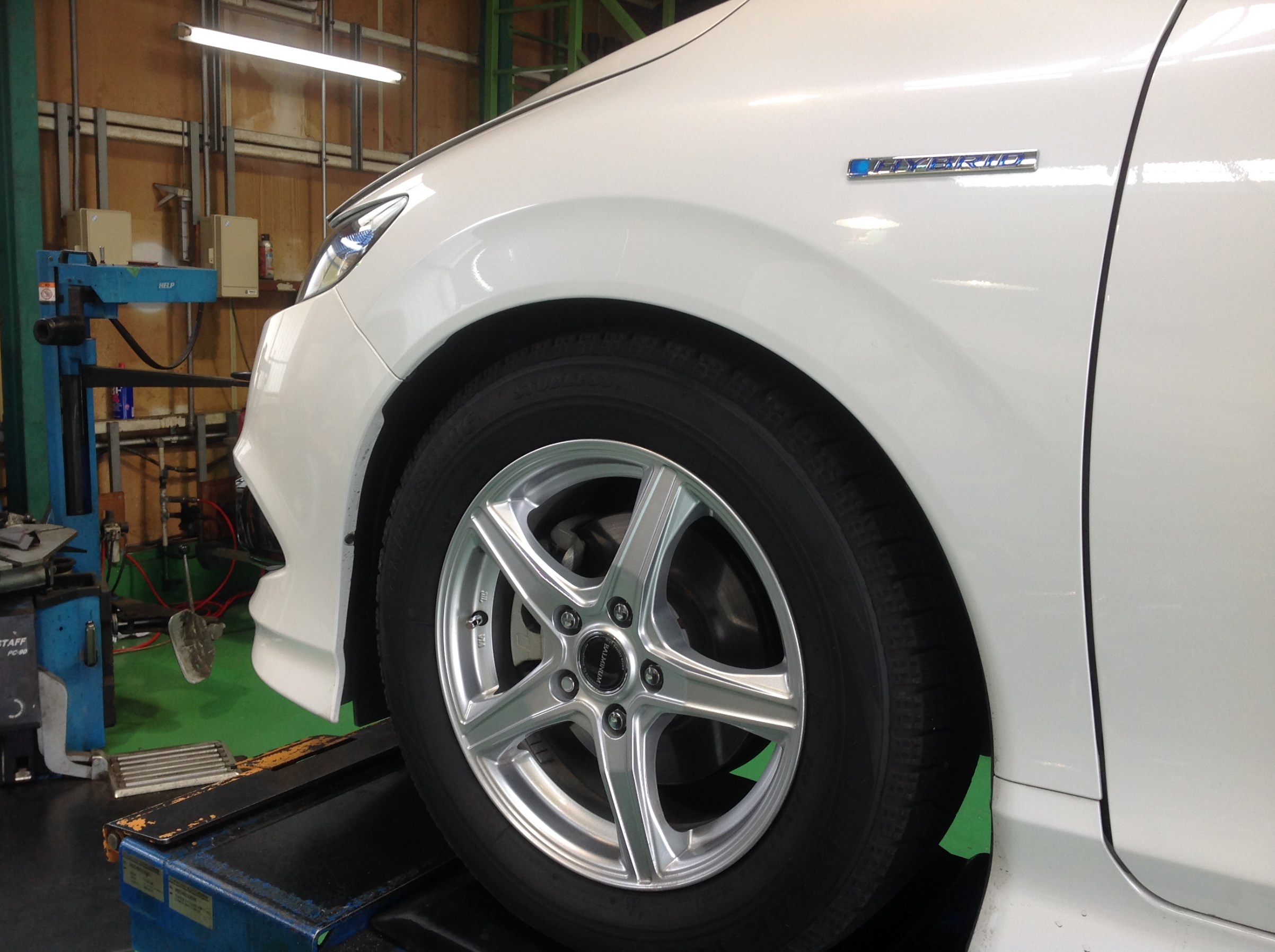 ホンダ ジェイド（FR4）に車高調取り付け | 店舗おススメ情報 | タイヤ