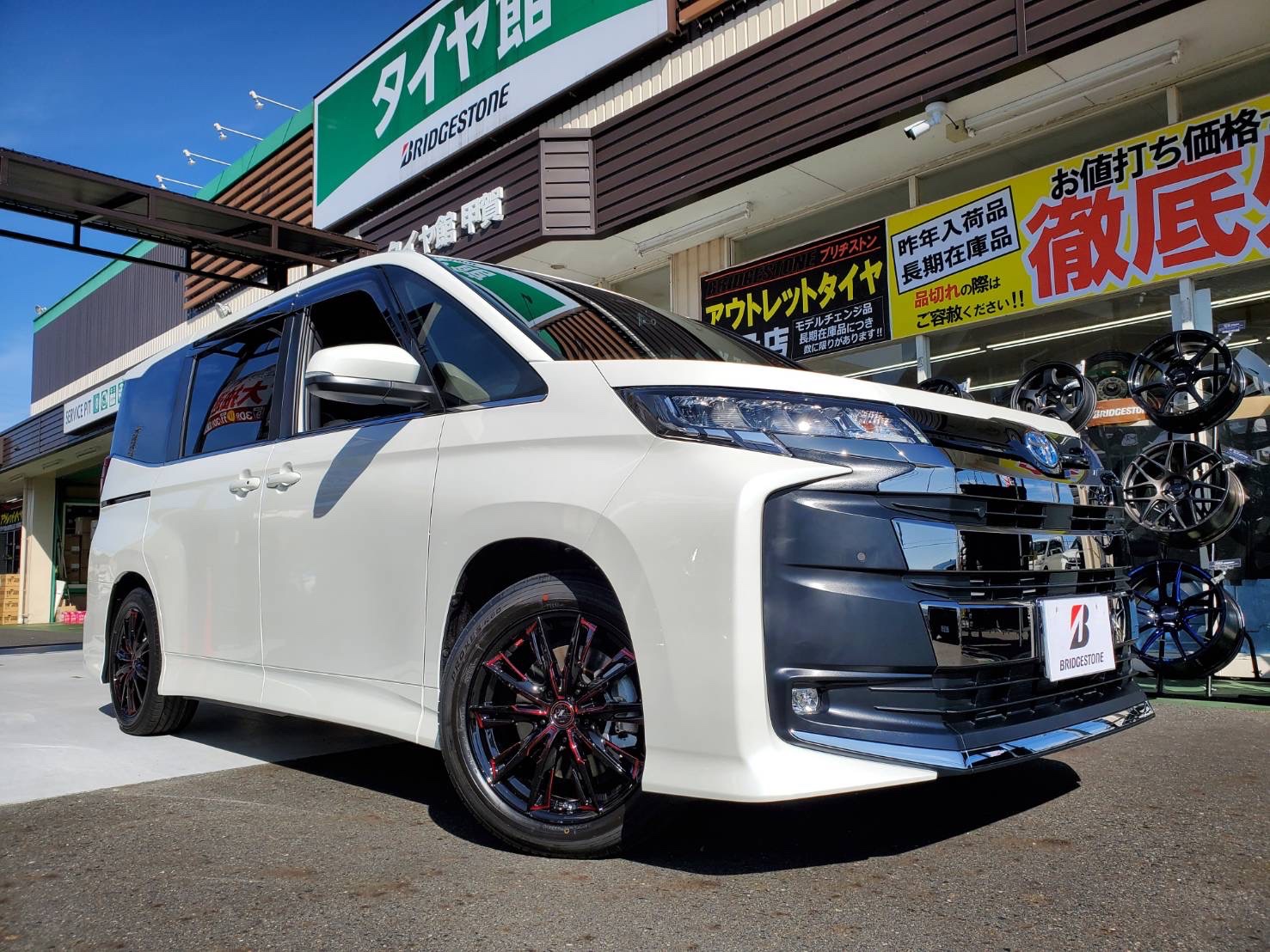 イベント最終日！！納車したての新型ノアにレオニスGXを装着