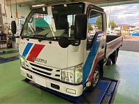 いすゞ エルフ】ヘッドライトバルブ交換 | 店舗おススメ情報 いすゞ エルフ】ヘッドライトバルブ交換 | 店舗おススメ情報