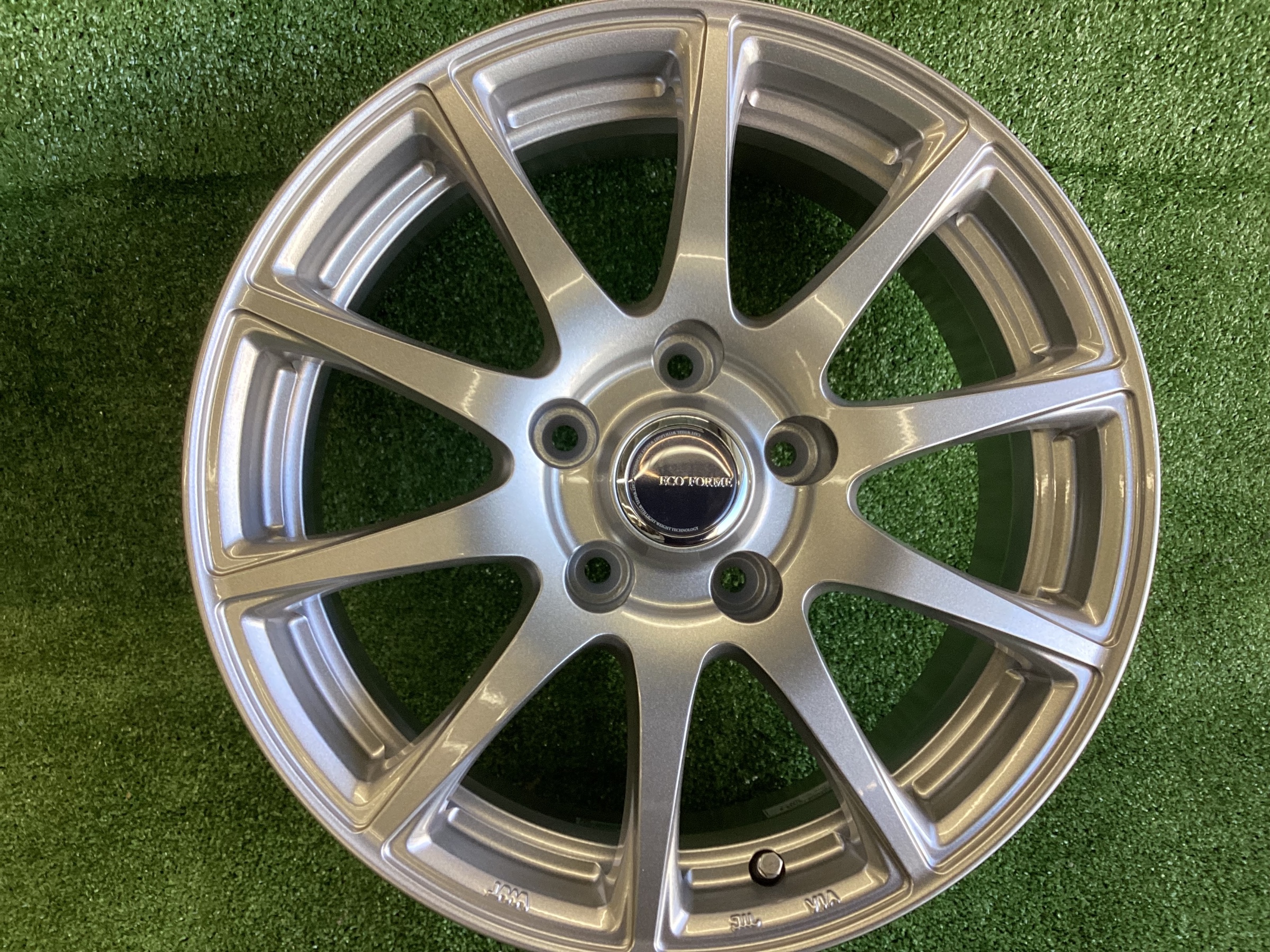スタッドレスタイヤセットにオススメ】“NEW” ECO FORME SE−23
