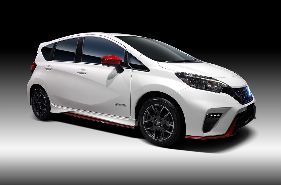 ノートオーラ　NISMO