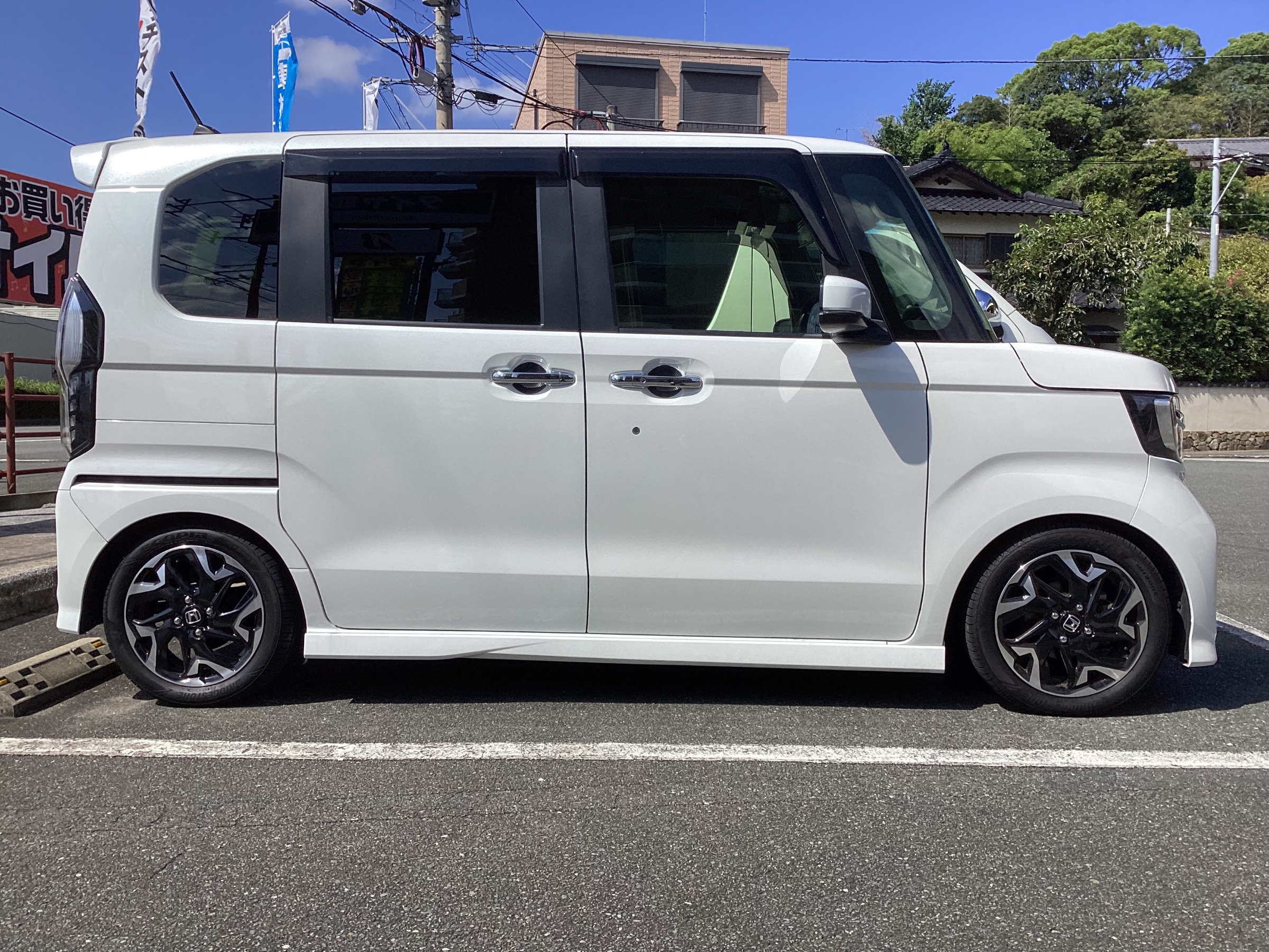 ホンダ【N-BOXカスタム】(JF3) ローダウン | 店舗おススメ情報 ホンダ【N-BOXカスタム】(JF3) ローダウン | 店舗おススメ情報