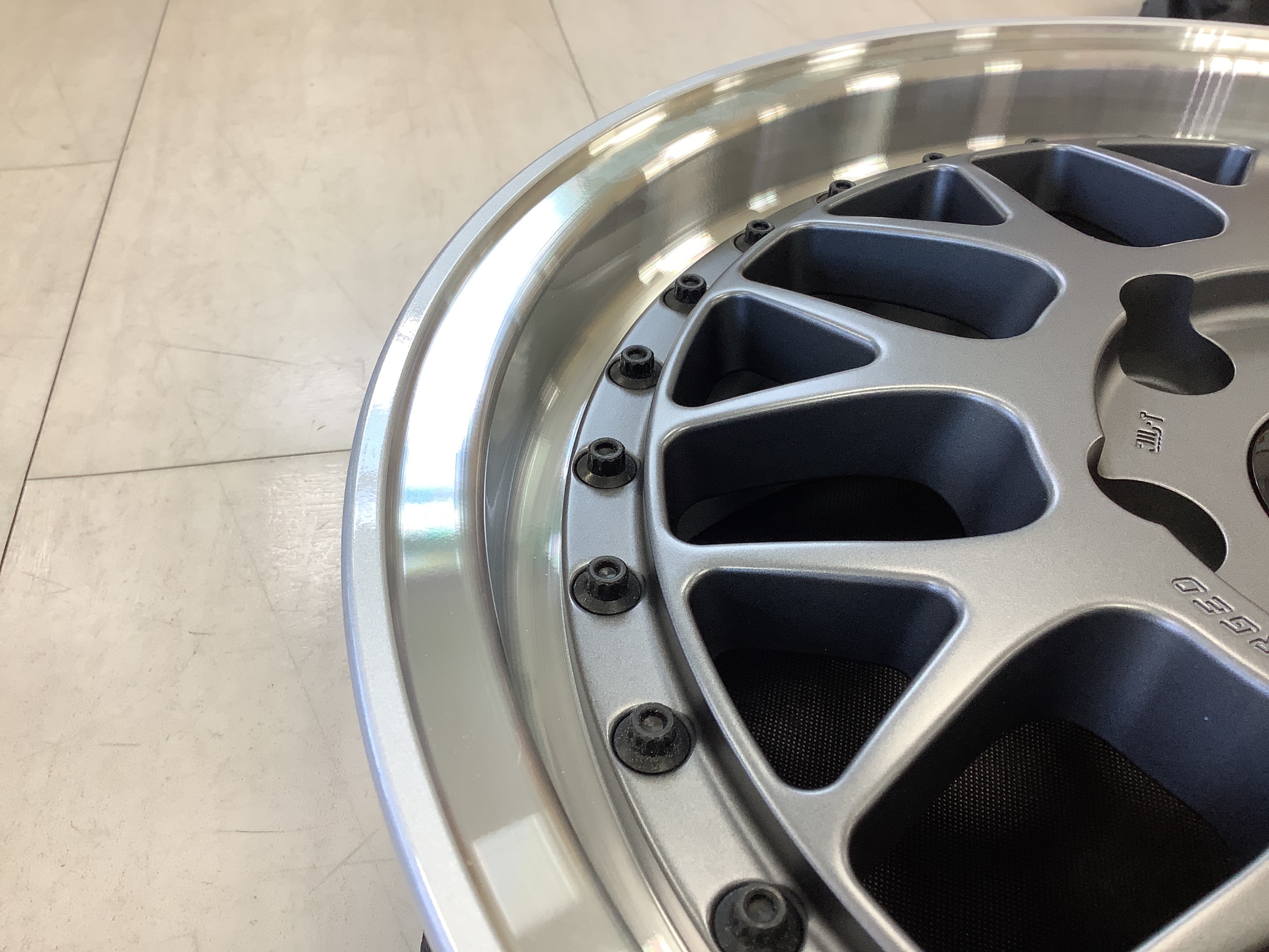 ハイエース　BBS ホイール　メッシュ　深リム　マッド　安い