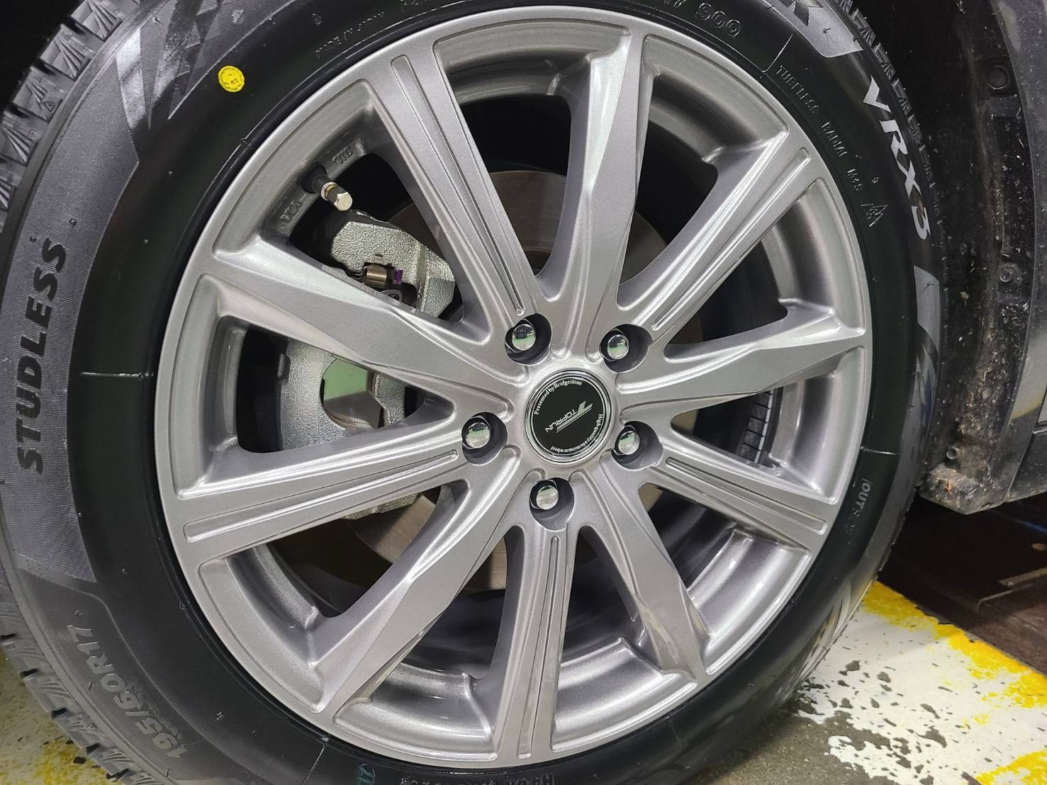 週末雪予報‼️ スタッドレスタイヤアルミセット