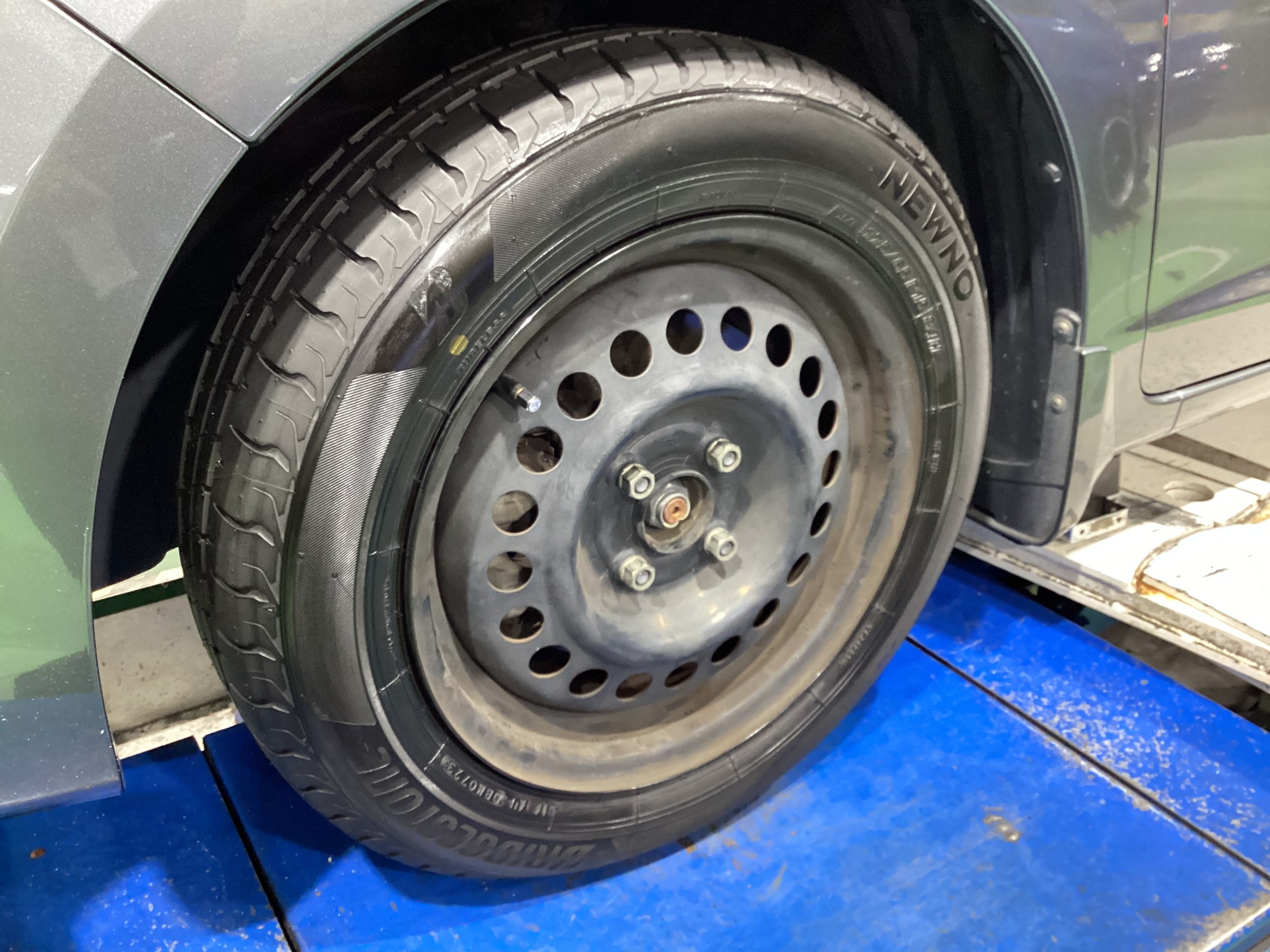 ブリヂストン人気の新商品！！【 NEWNO ニューノ 175/65R15 】を