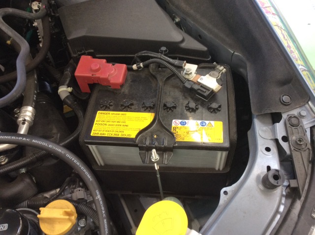 レヴォーグ バッテリー交換です サービス事例 タイヤ館 稲城 東京都のタイヤ カー用品ショップ タイヤからはじまる トータルカーメンテナンス タイヤ館グループ