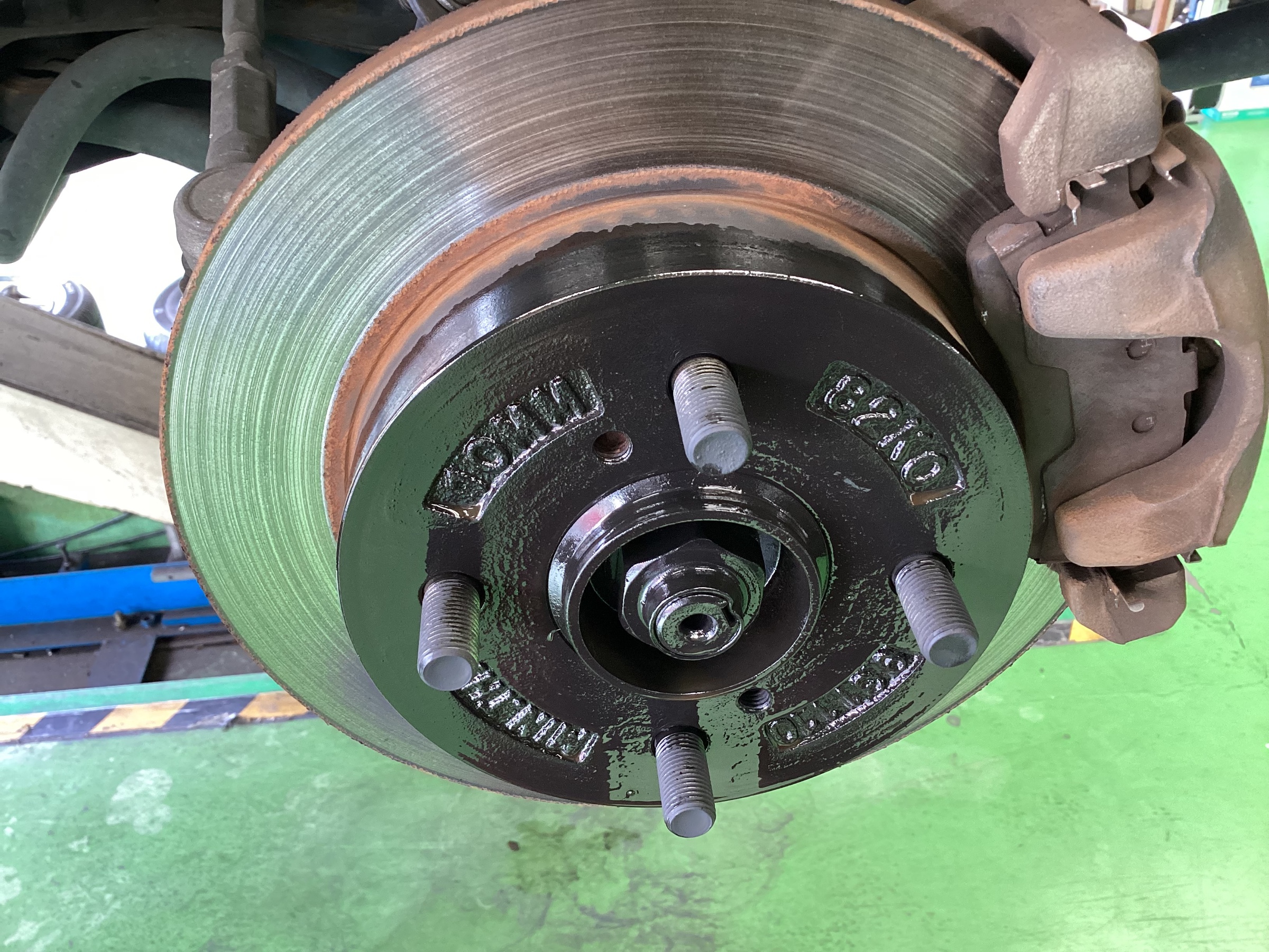 パレット・タイヤ交換事例】セイバーリングSL101 155/65R13 【ハブ防錆