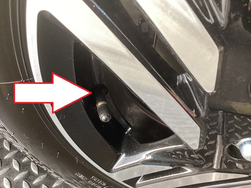 日産　ルークス　空気圧センサーTPMS取付＆サビ防止コーティング施工