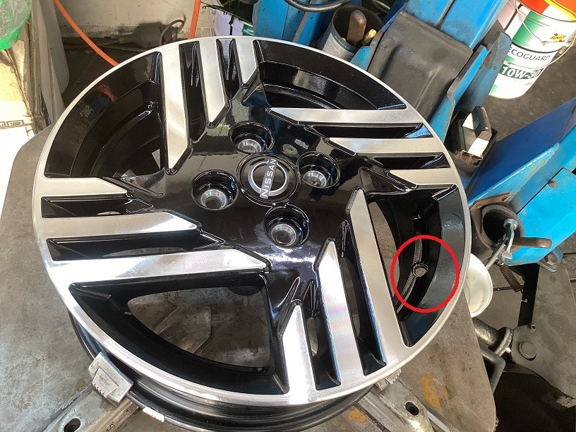 日産　ルークス　空気圧センサーTPMS取付＆サビ防止コーティング施工