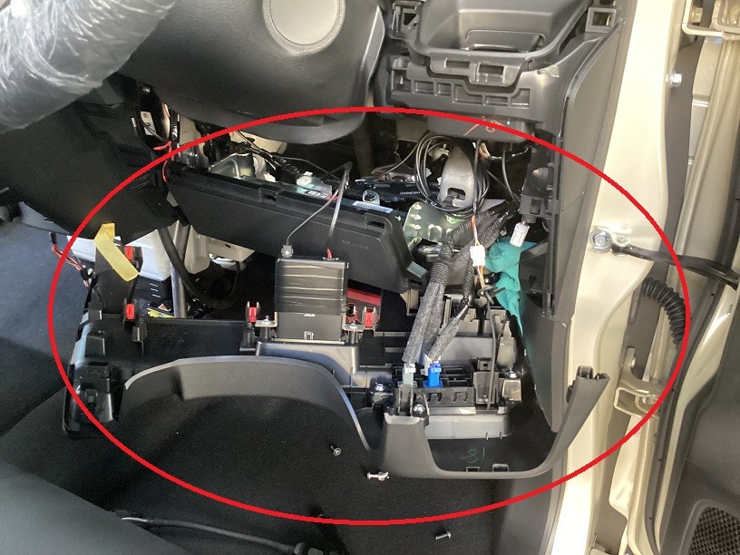 日産　ルークス　空気圧センサーTPMS取付＆サビ防止コーティング施工