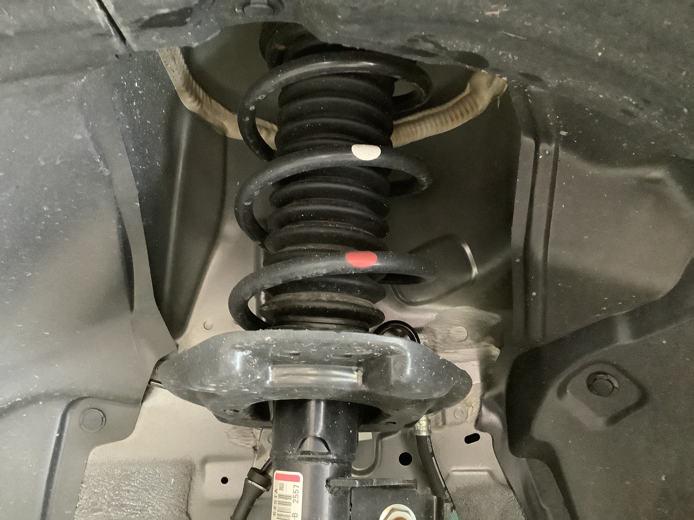 ノートオーラニスモ　純正バネ ノートオーラニスモ純正バネ