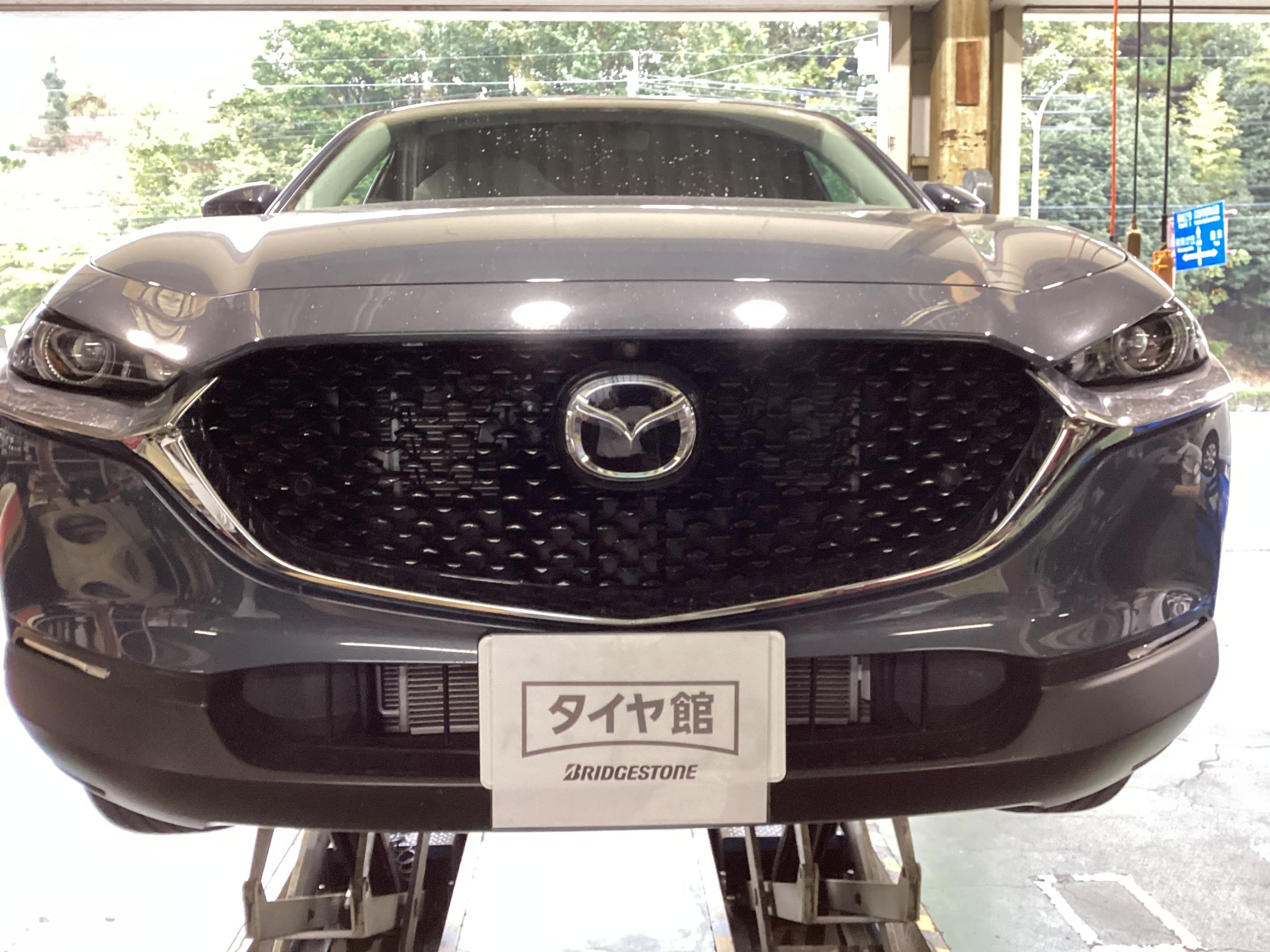 マツダ　CX-30　スタッドレスタイヤ交換ブリザックVRX3ホイールセット取り付け　タイヤ館五日市