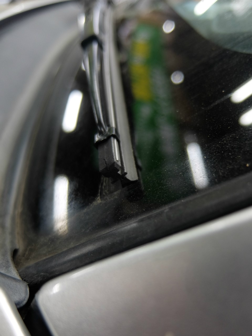 Piaa ワイパーゴム交換 サービス事例 タイヤ館 うしく上柏田 茨城県のタイヤ カー用品ショップ タイヤからはじまる トータルカーメンテナンス タイヤ館グループ