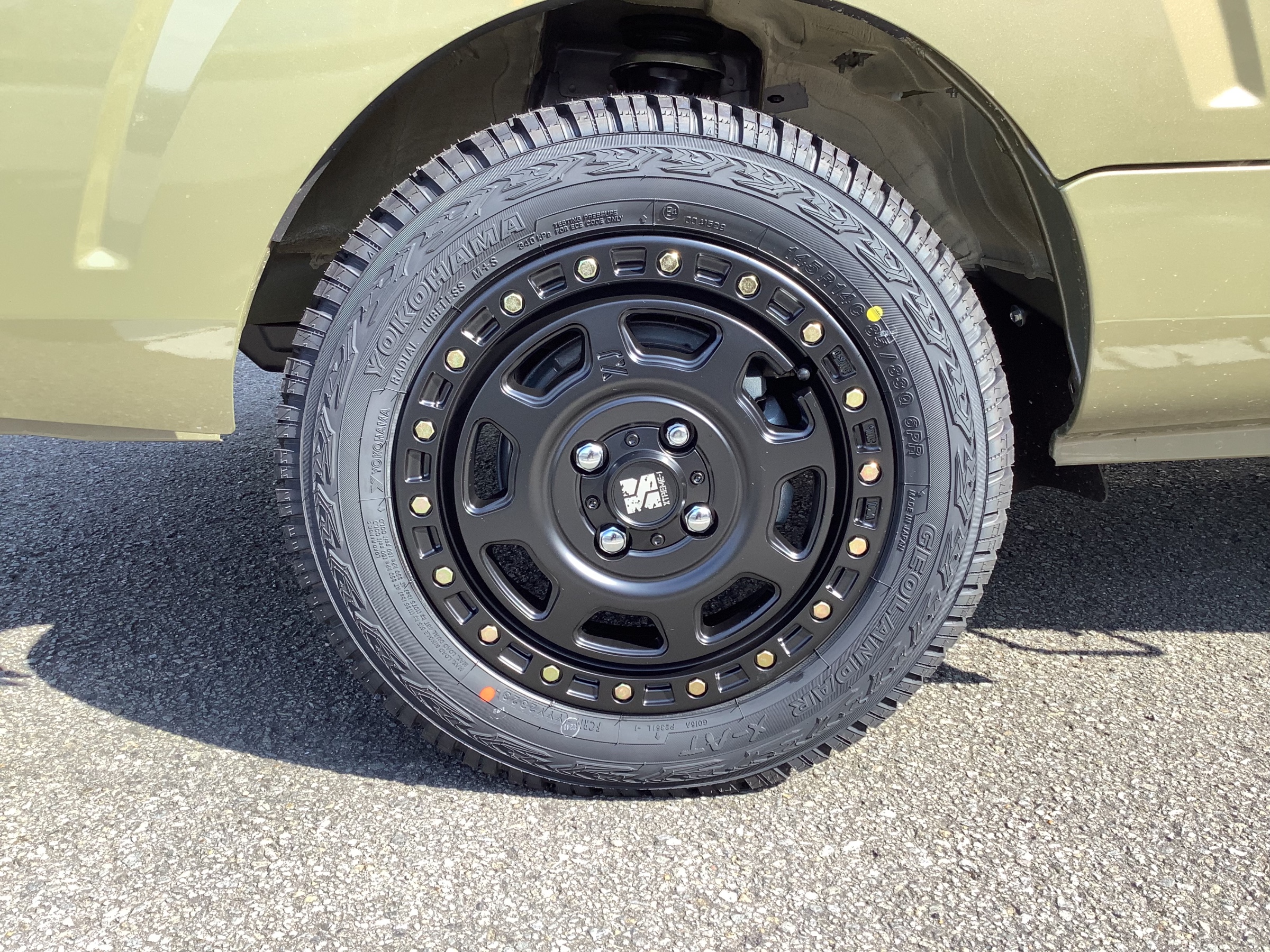 車のパーツ タイヤ、ホイール アルミホイール＆タイヤ